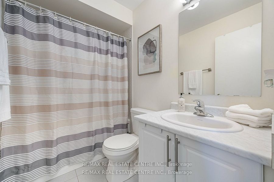 250 Finch Avenue, #105