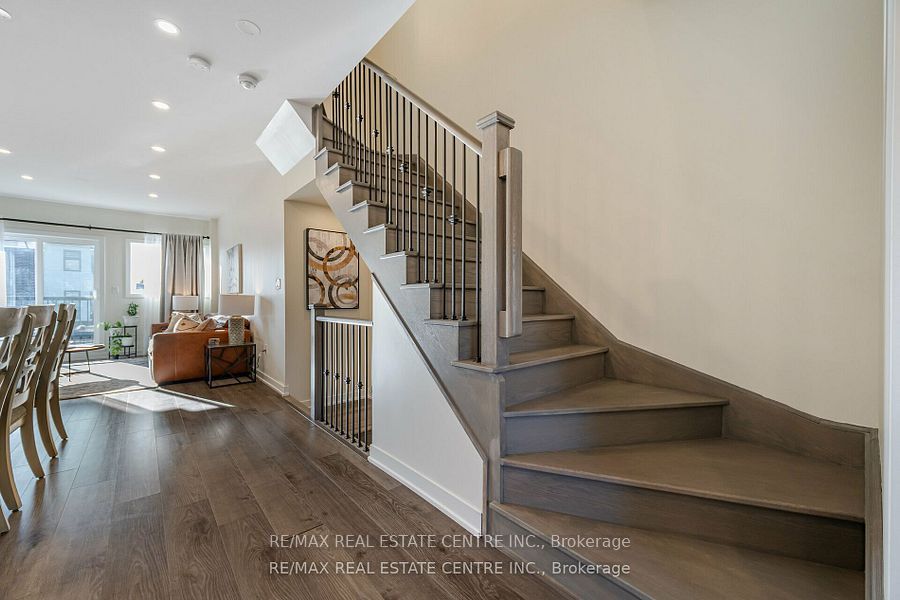 250 Finch Avenue, #105