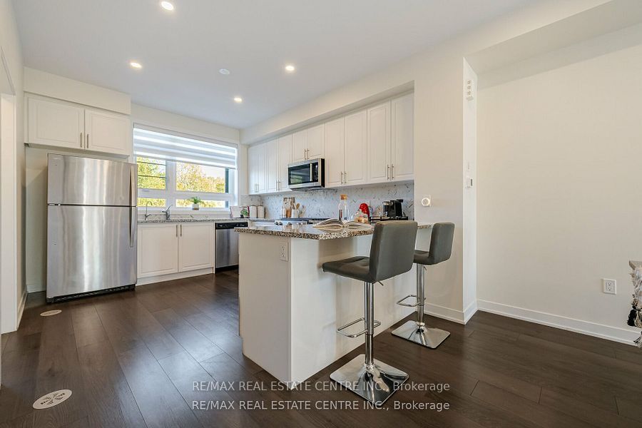 250 Finch Avenue, #105