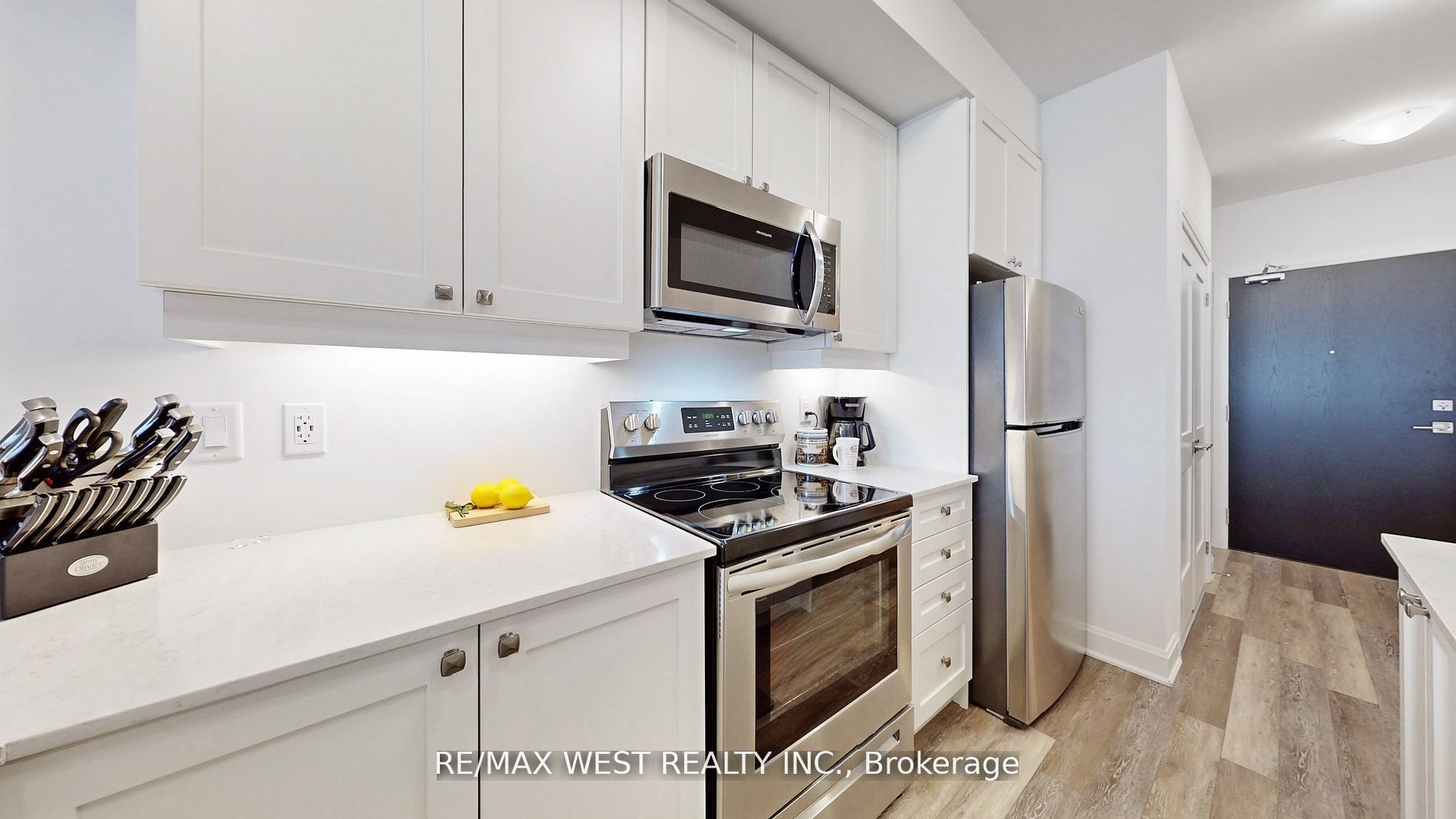 50 Lakebreeze Drive, #118