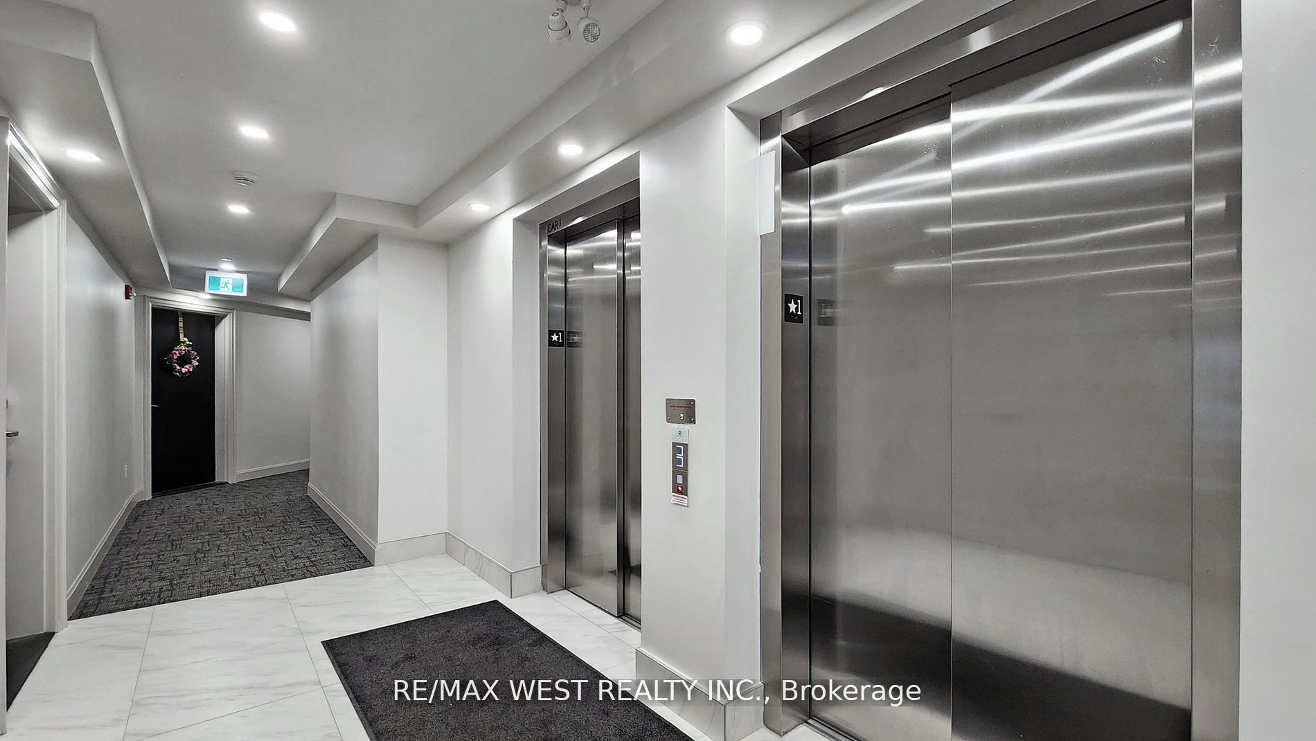 50 Lakebreeze Drive, #118