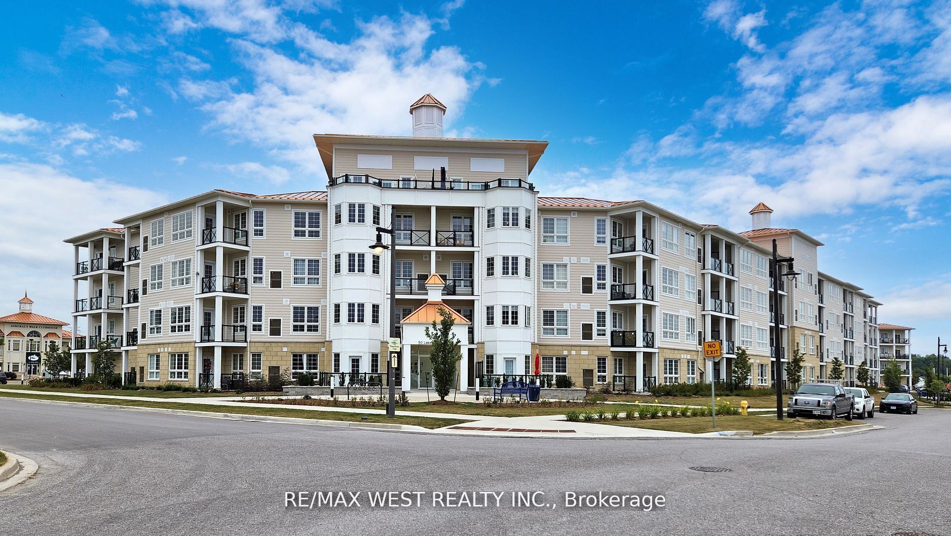 50 Lakebreeze Drive, #118
