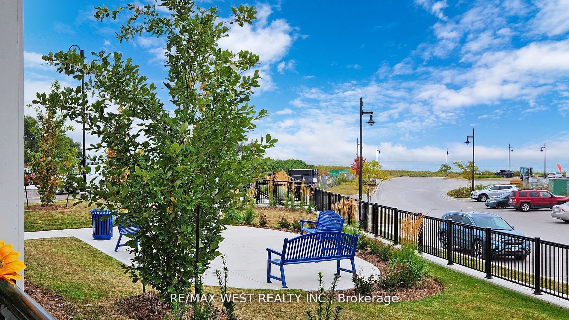 50 Lakebreeze Drive, #118
