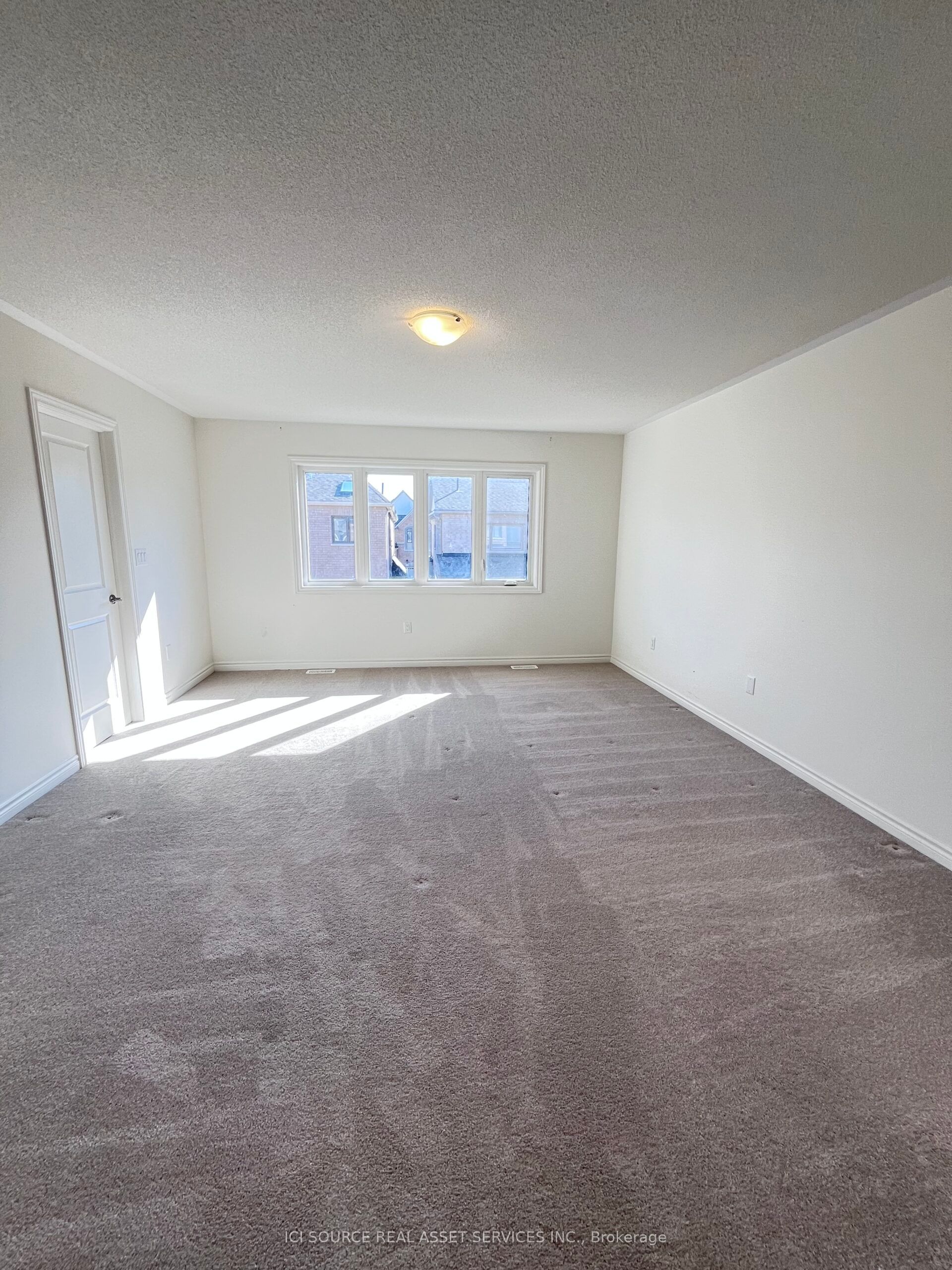 122 Laing Drive