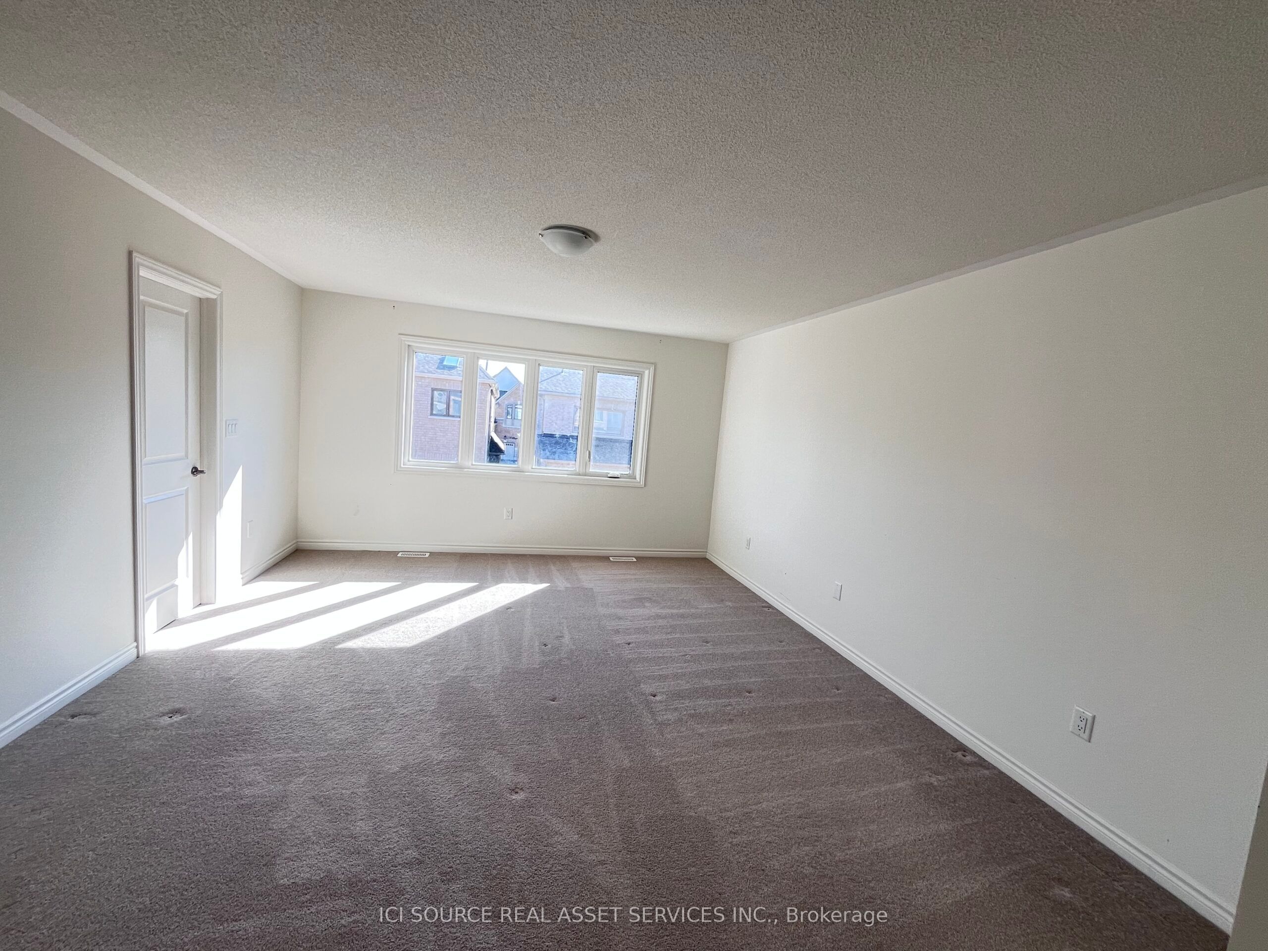 122 Laing Drive