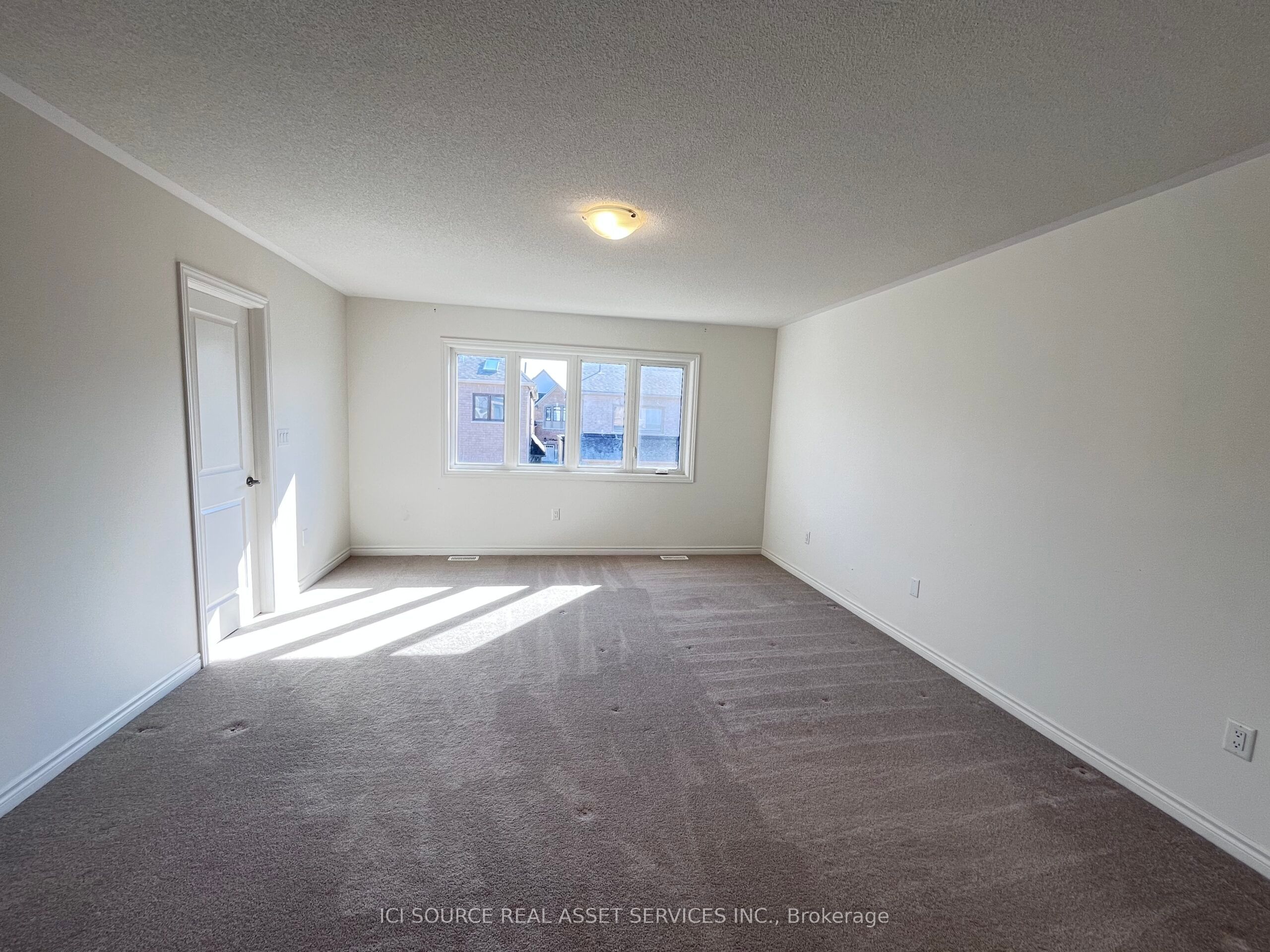 122 Laing Drive