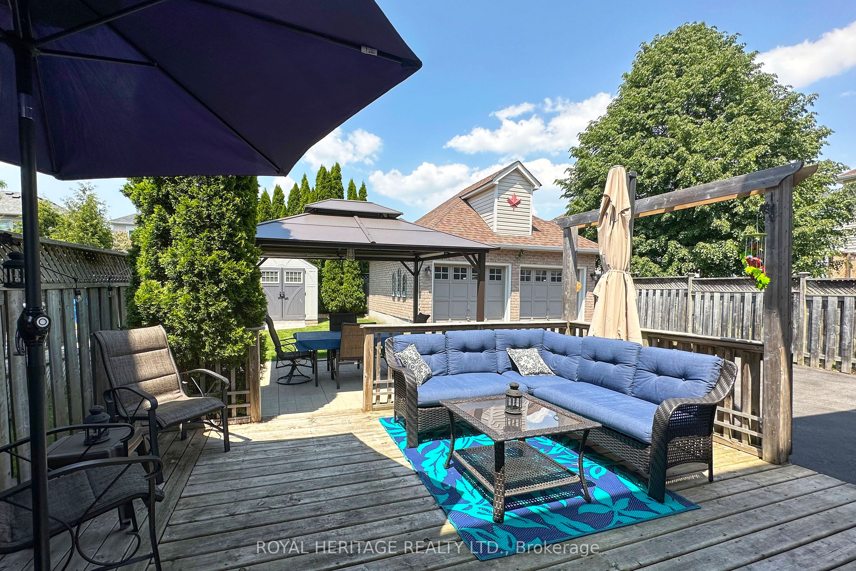 8 Bedell Crescent N