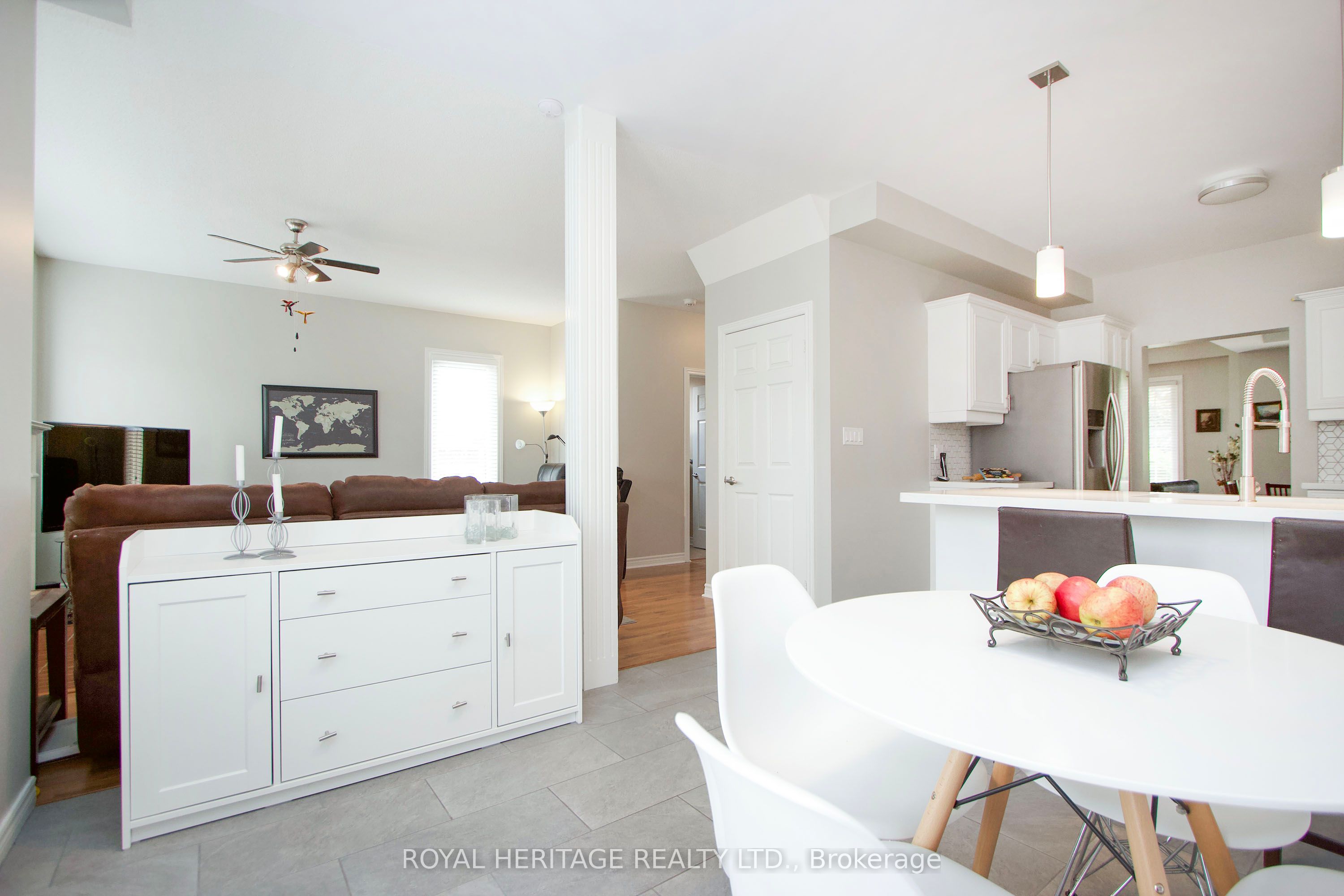 8 Bedell Crescent N