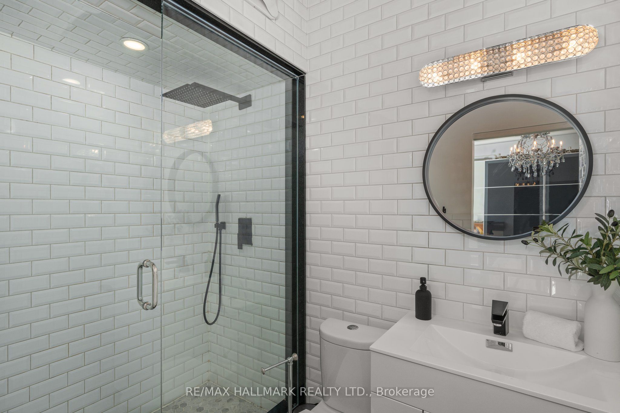 326 Carlaw Avenue, #203