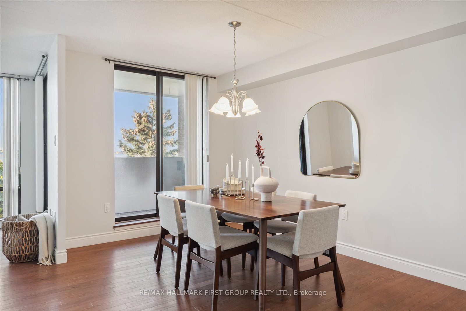 1525 Diefenbaker Court, #511