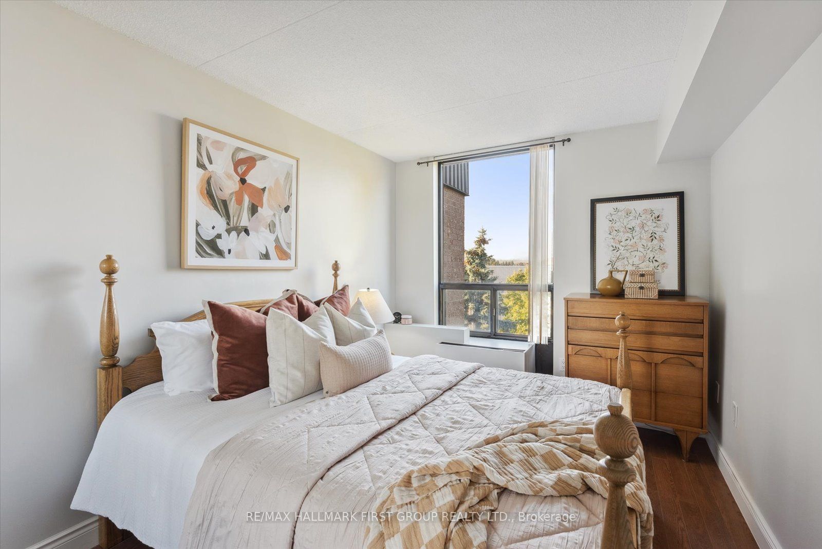1525 Diefenbaker Court, #511