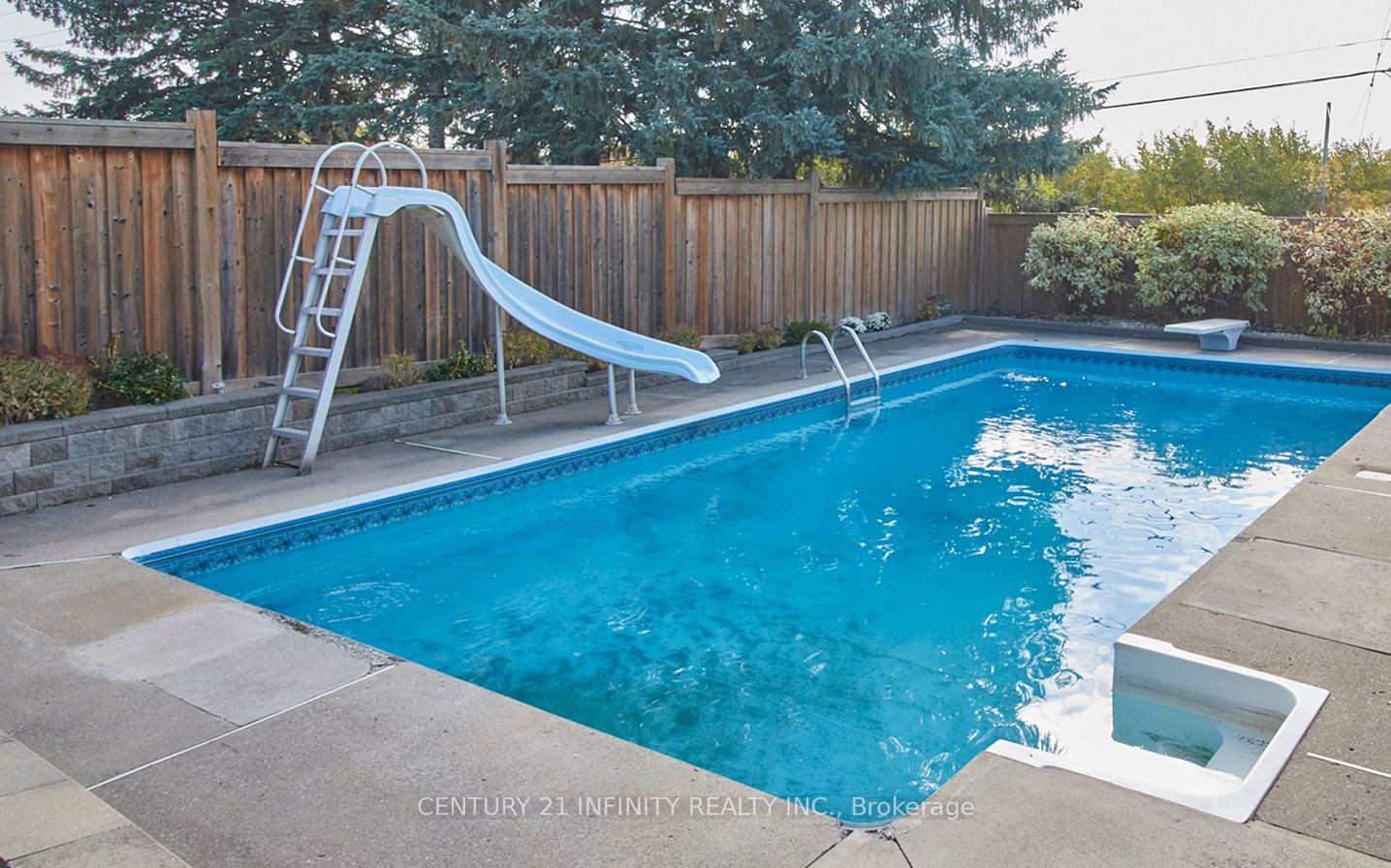 42 Cherry Blossom Crescent