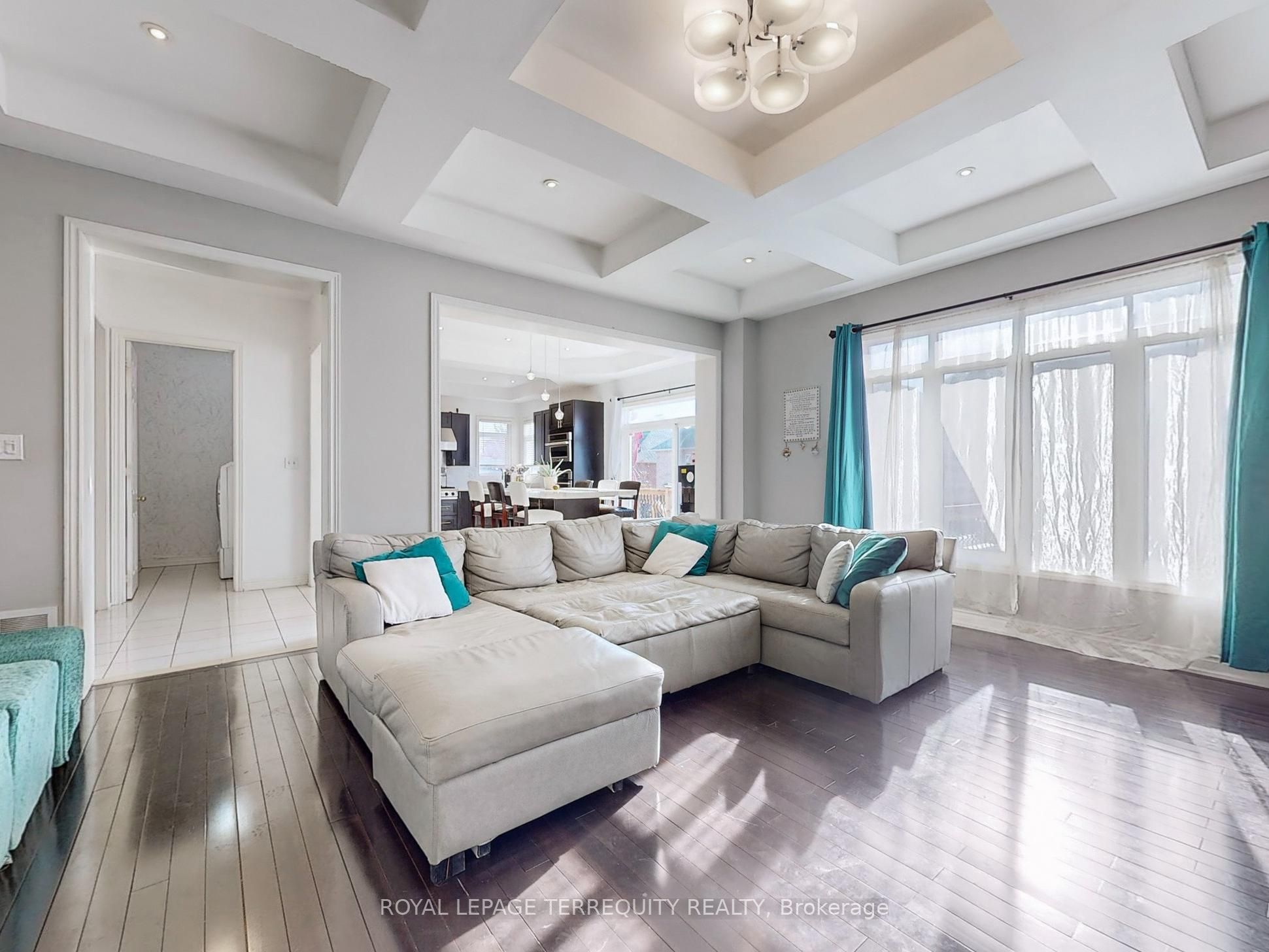 7 Bissland Drive