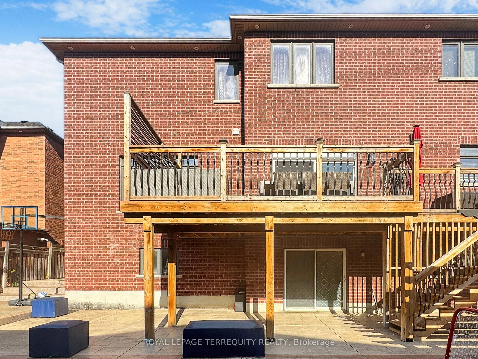 7 Bissland Drive