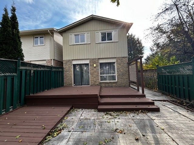 45 Granada Crescent