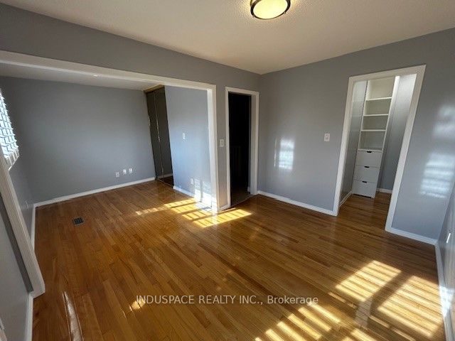 45 Granada Crescent
