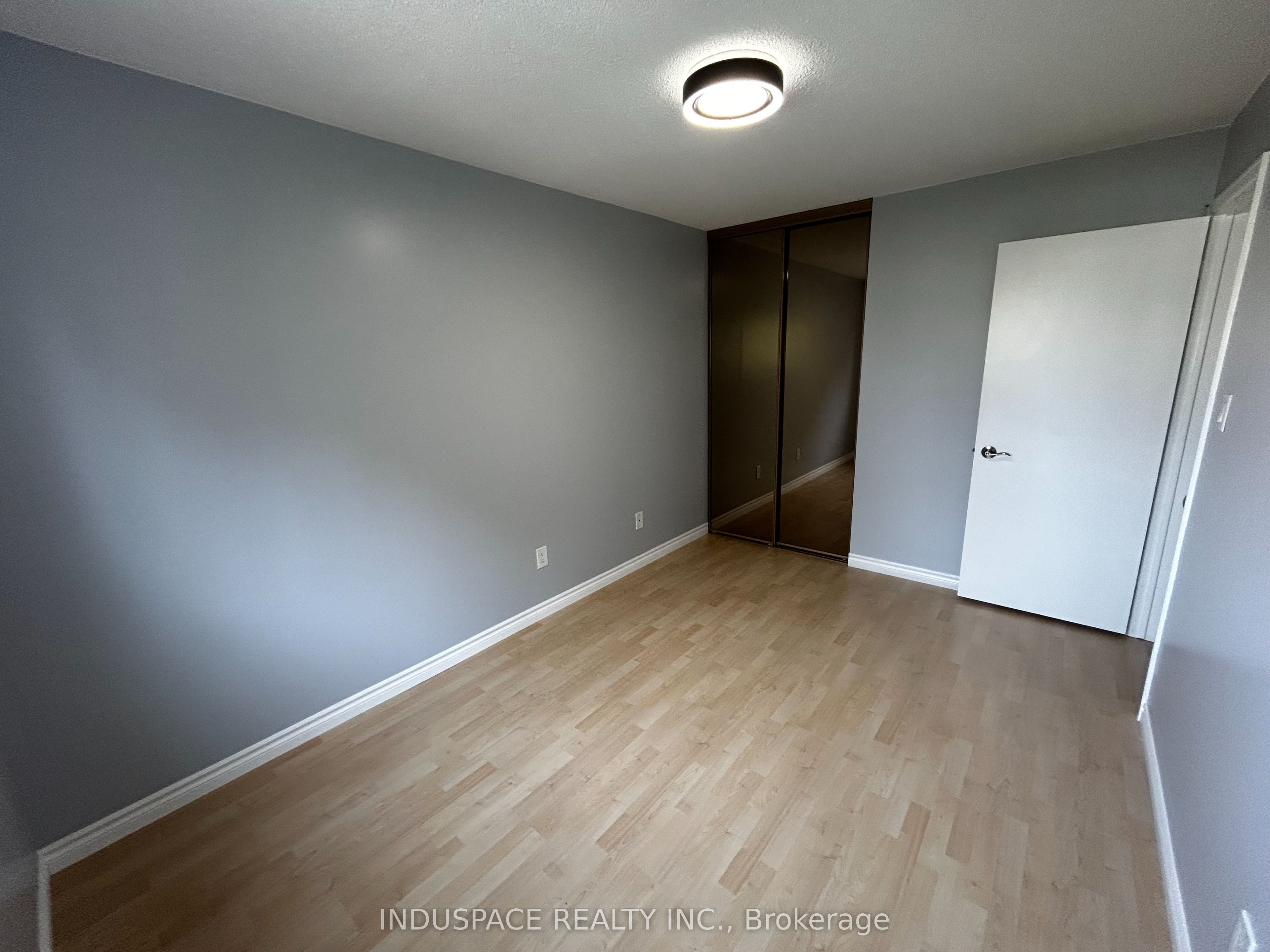 45 Granada Crescent