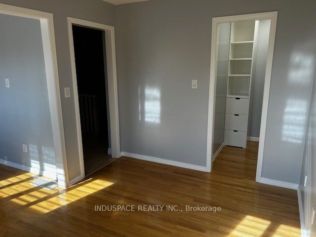 45 Granada Crescent