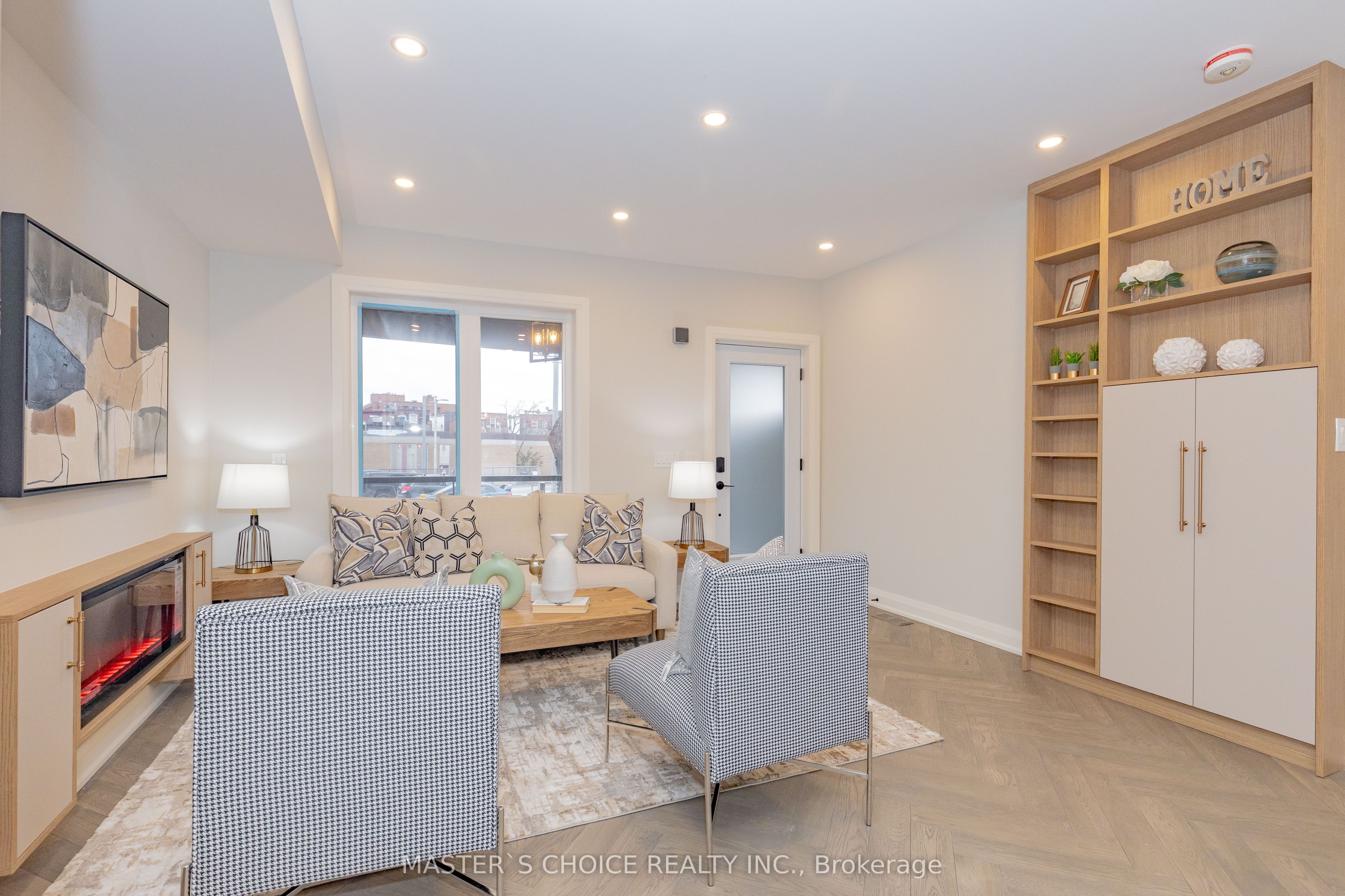 24 Erindale Avenue