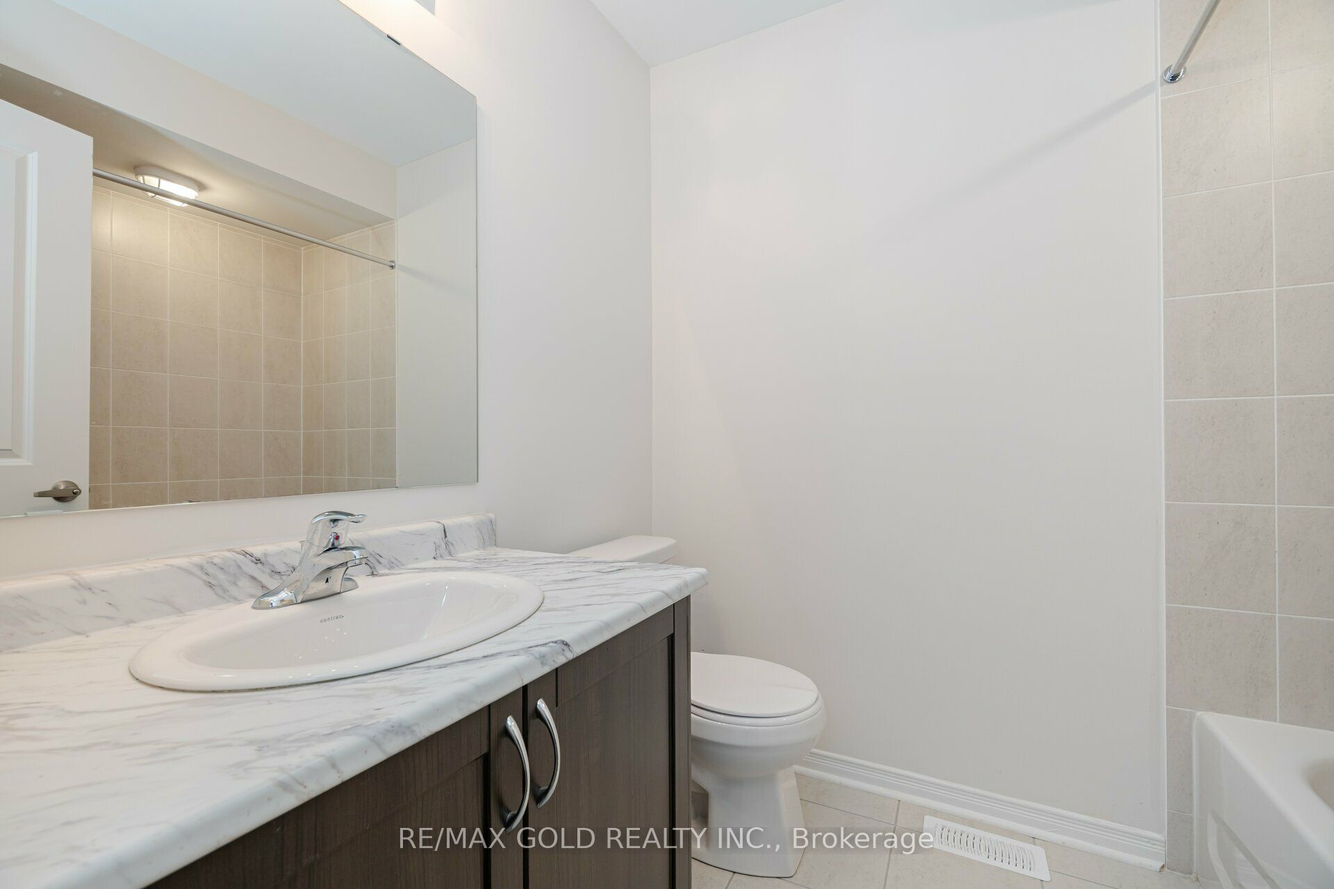 829 Atwater Path