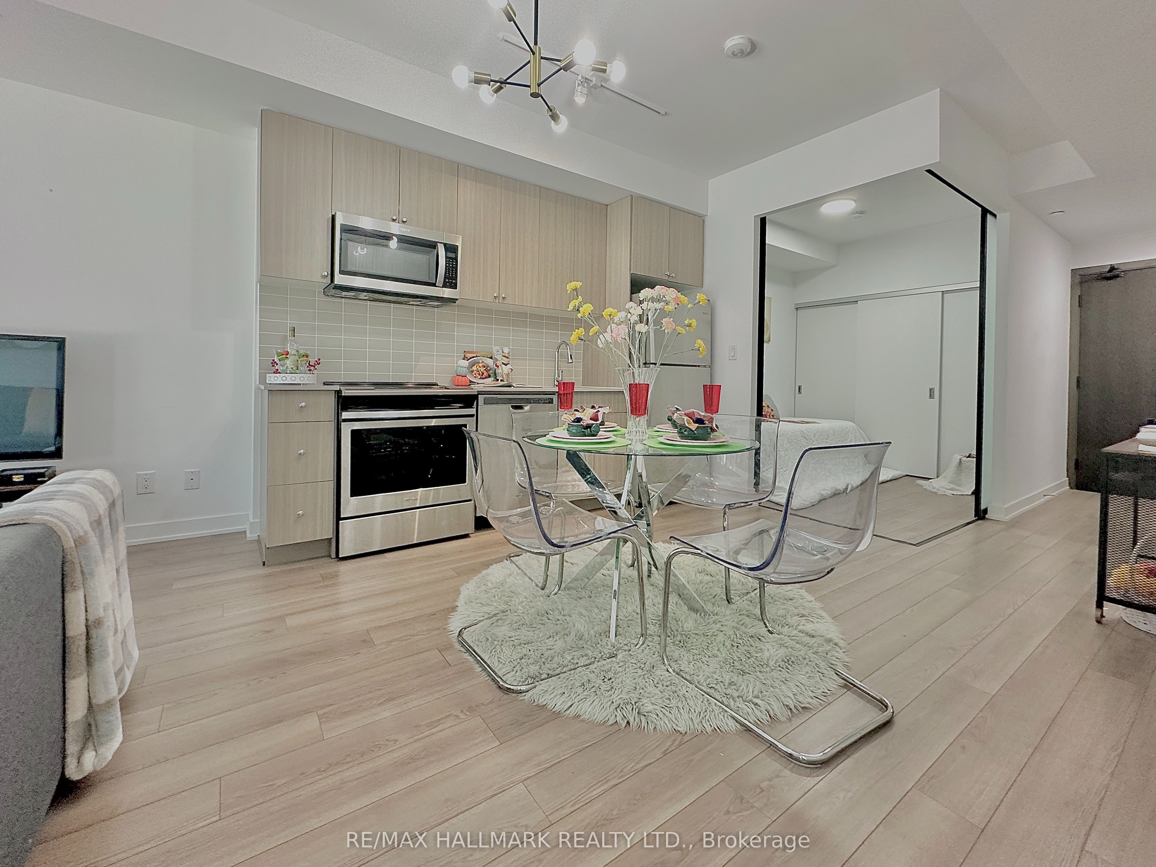 2799 Kingston Road, #223
