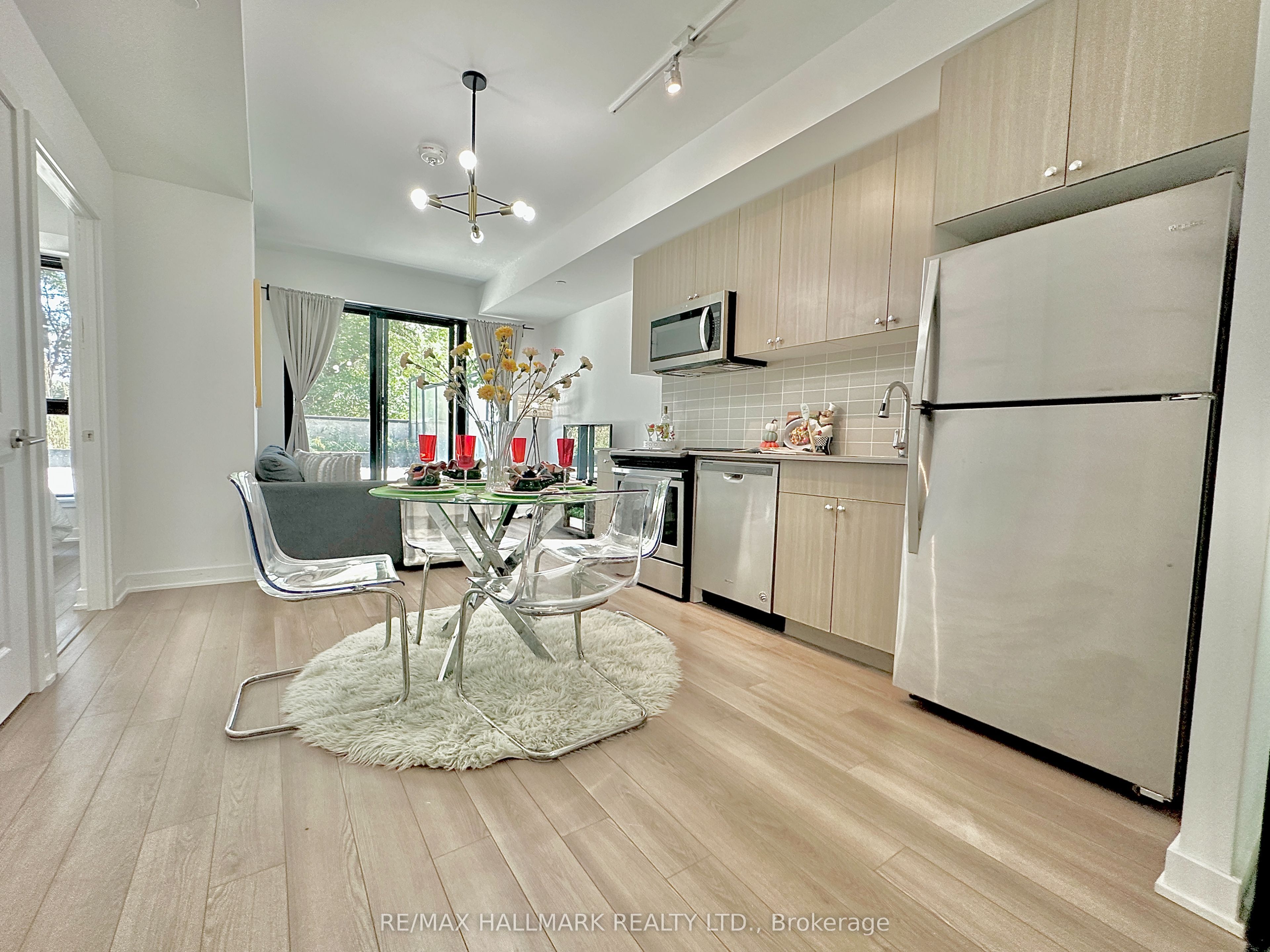2799 Kingston Road, #223