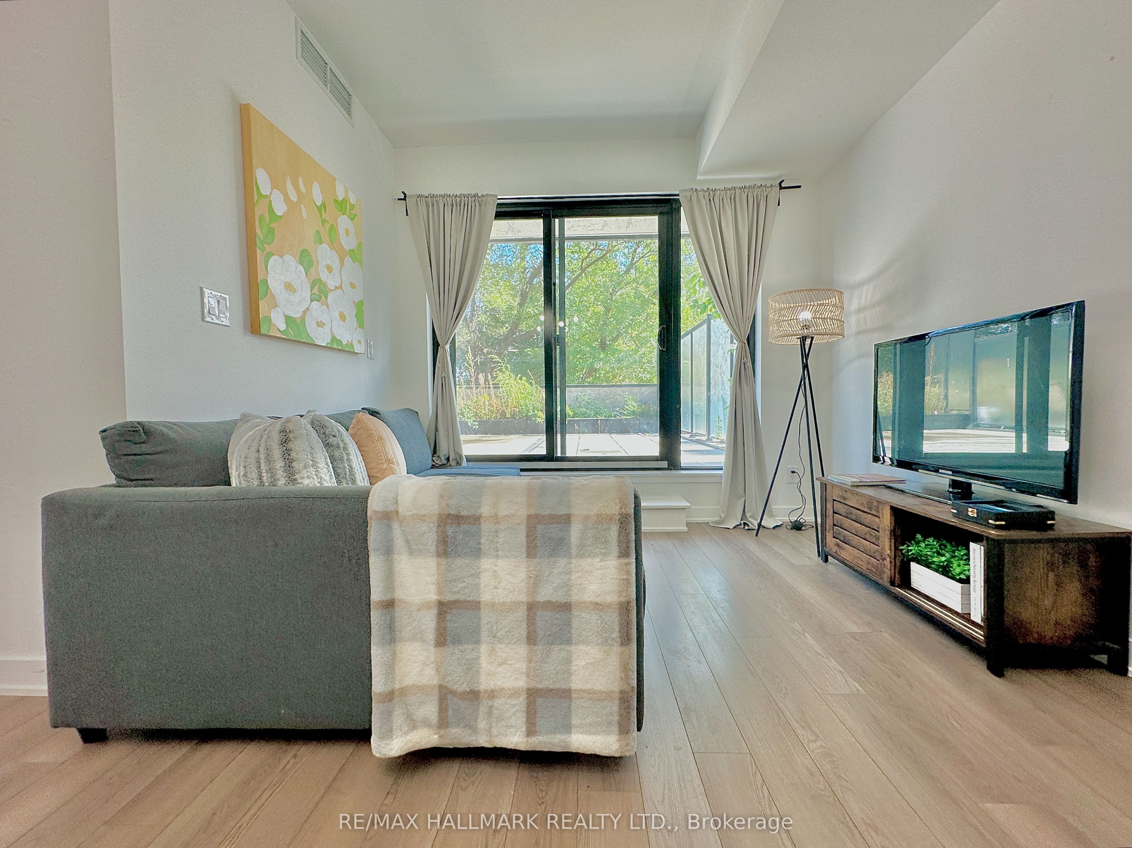 2799 Kingston Road, #223