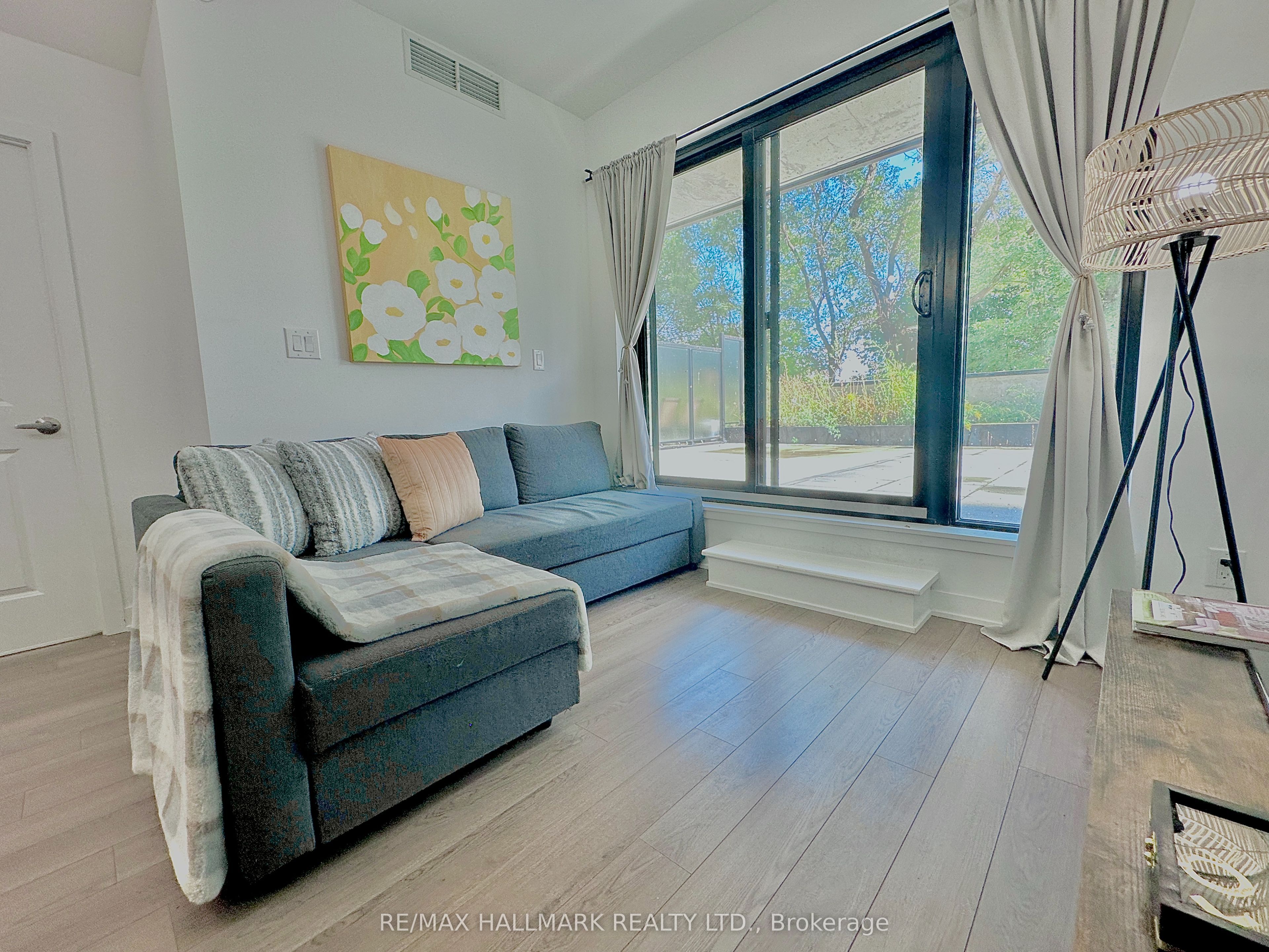 2799 Kingston Road, #223