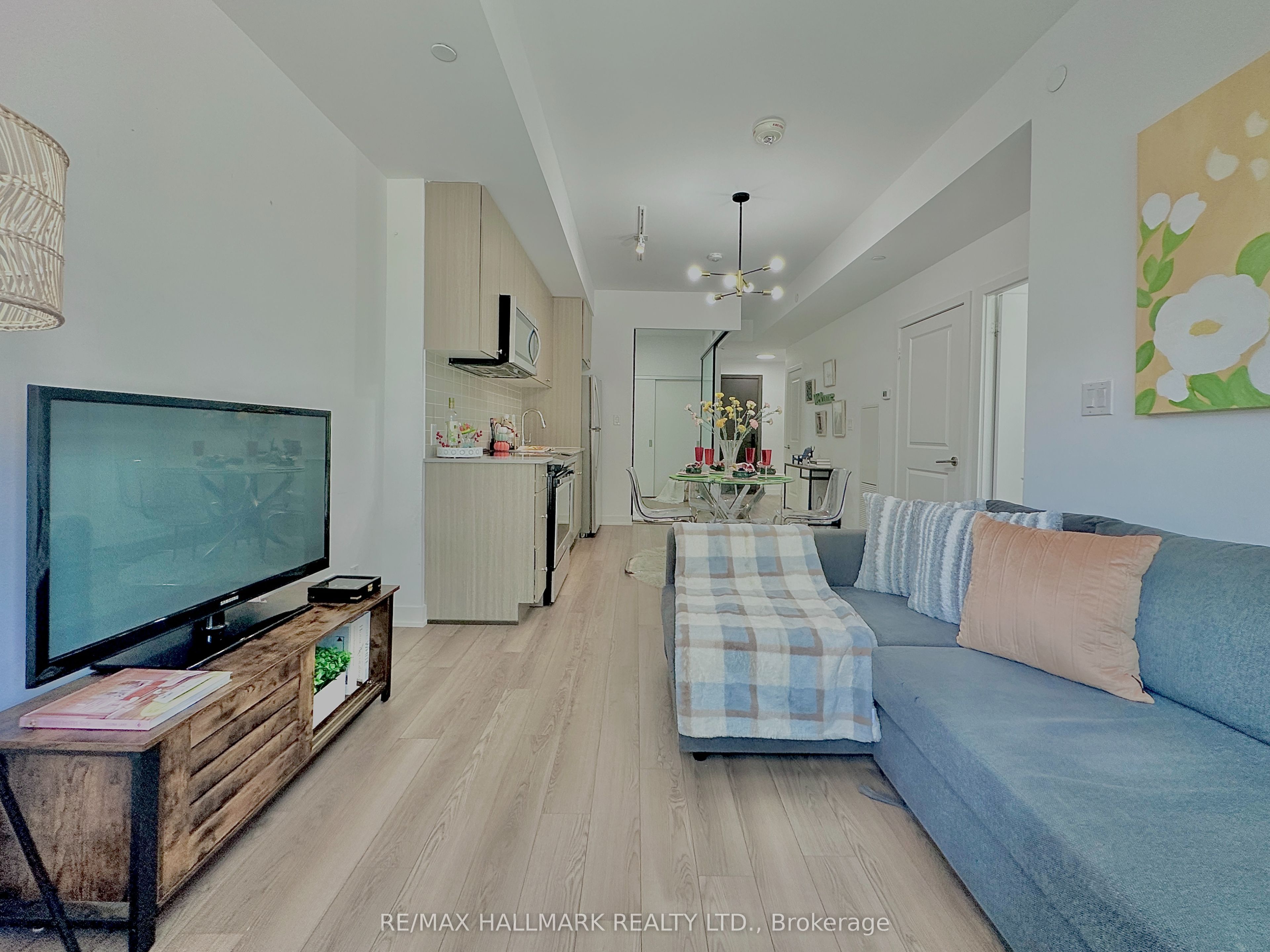 2799 Kingston Road, #223