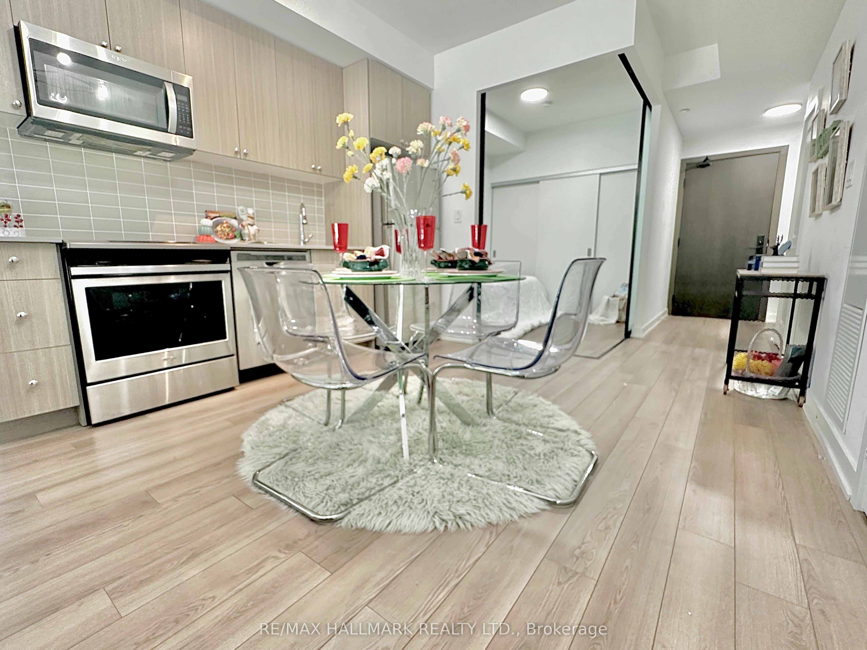 2799 Kingston Road, #223