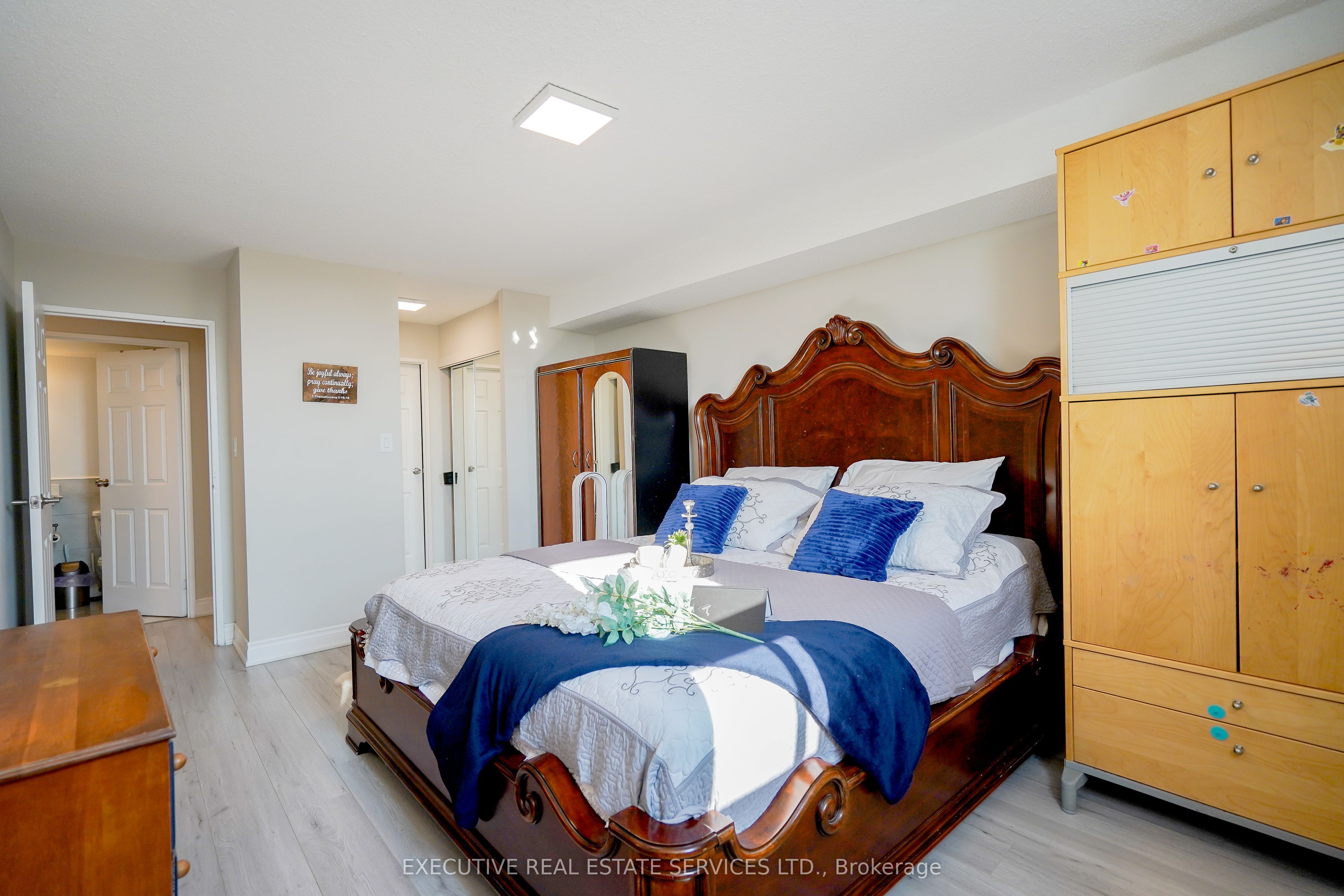 100 Wingarden Court, #605