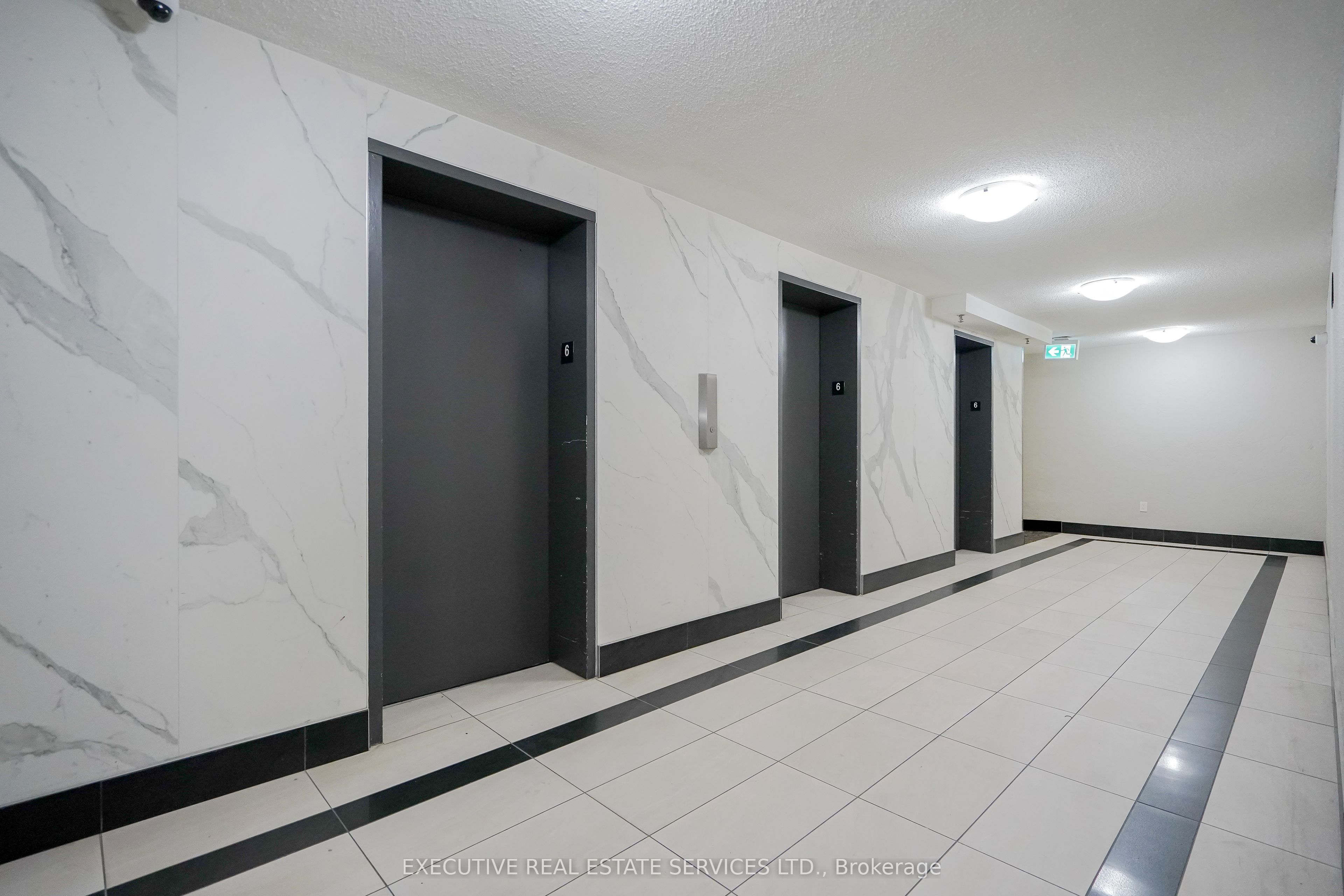 100 Wingarden Court, #605