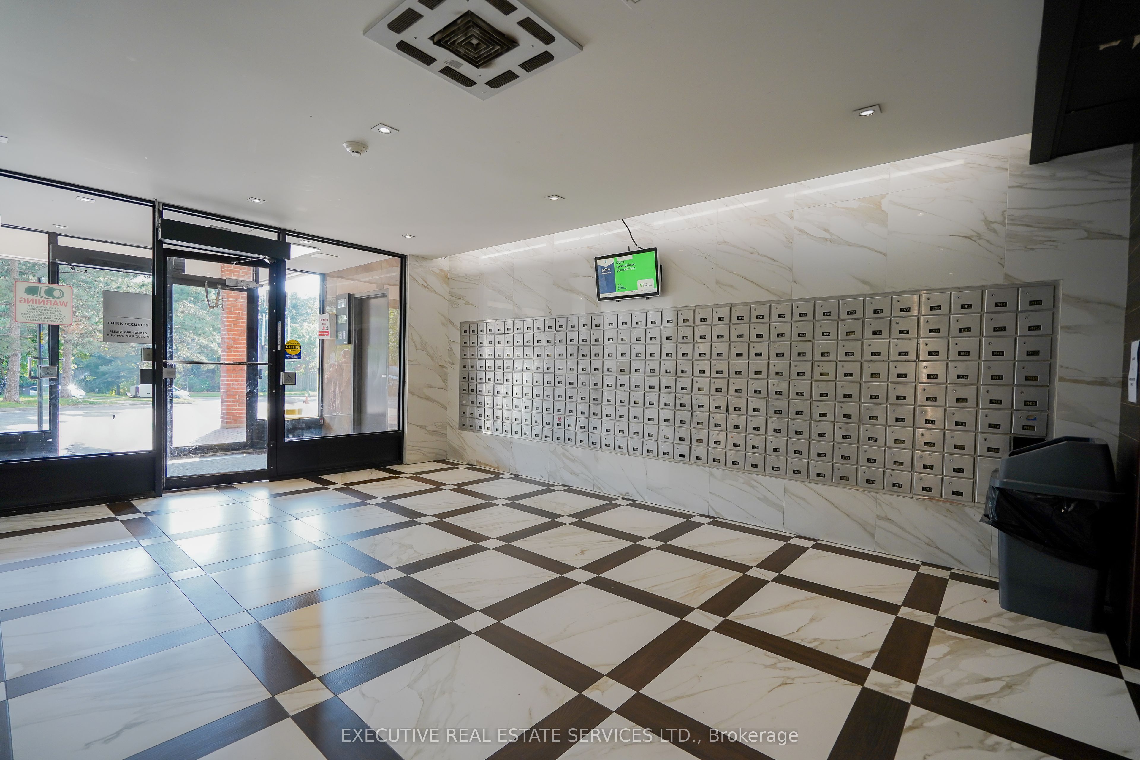 100 Wingarden Court, #605