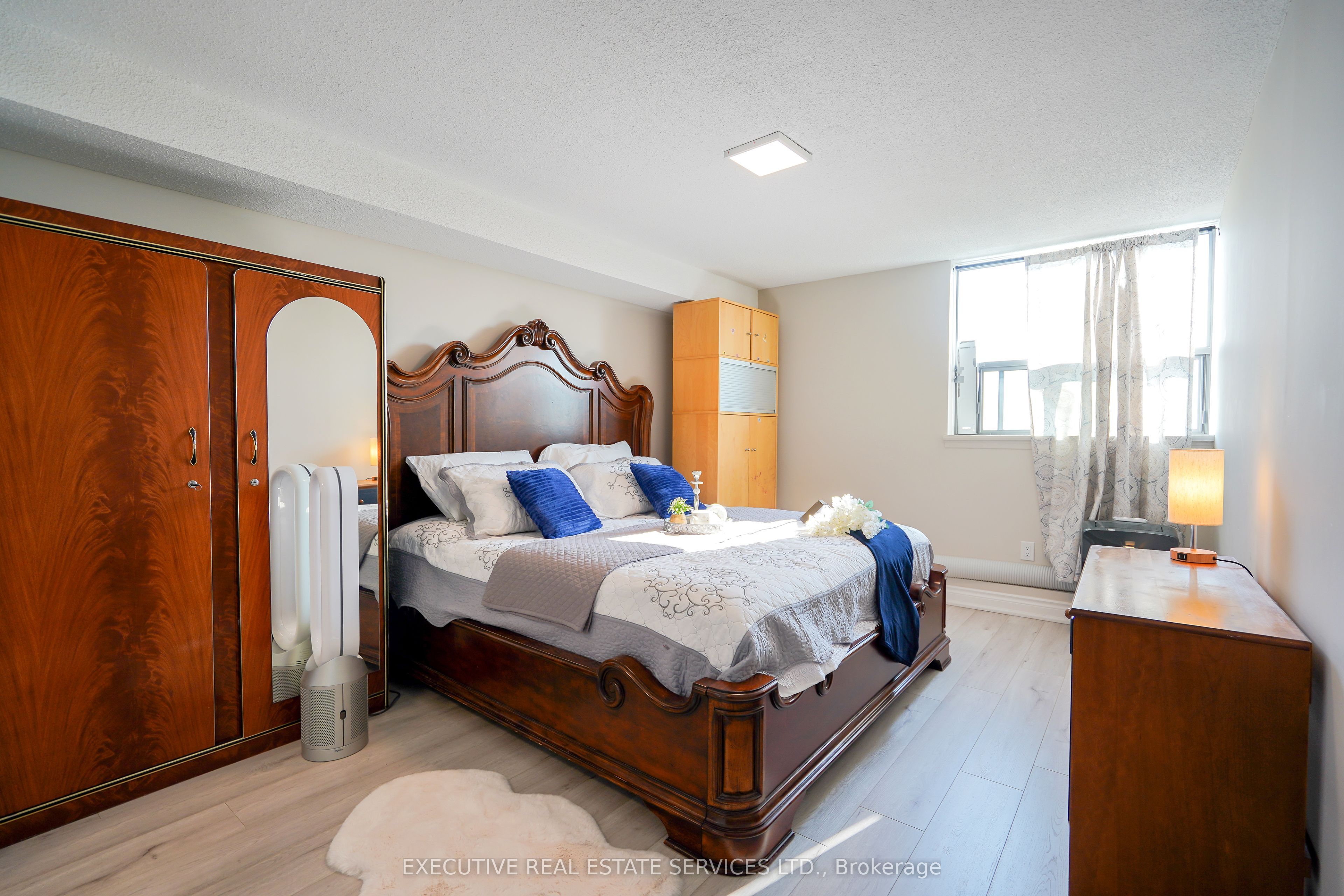 100 Wingarden Court, #605