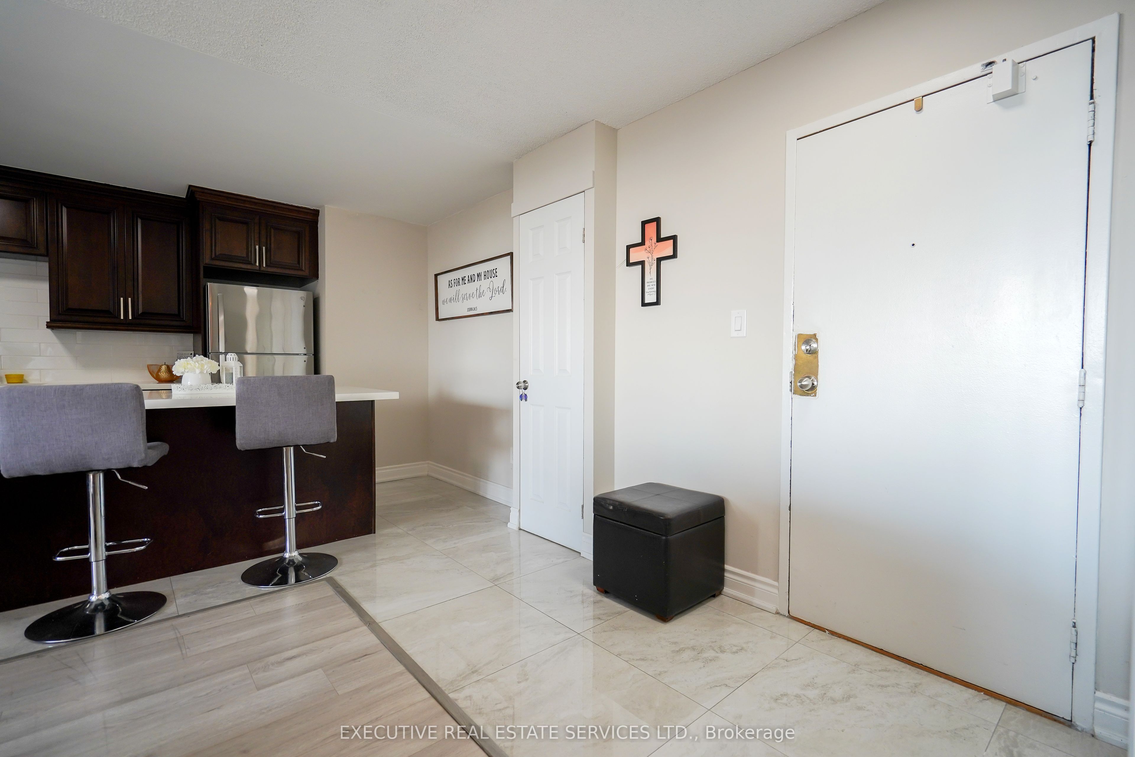 100 Wingarden Court, #605