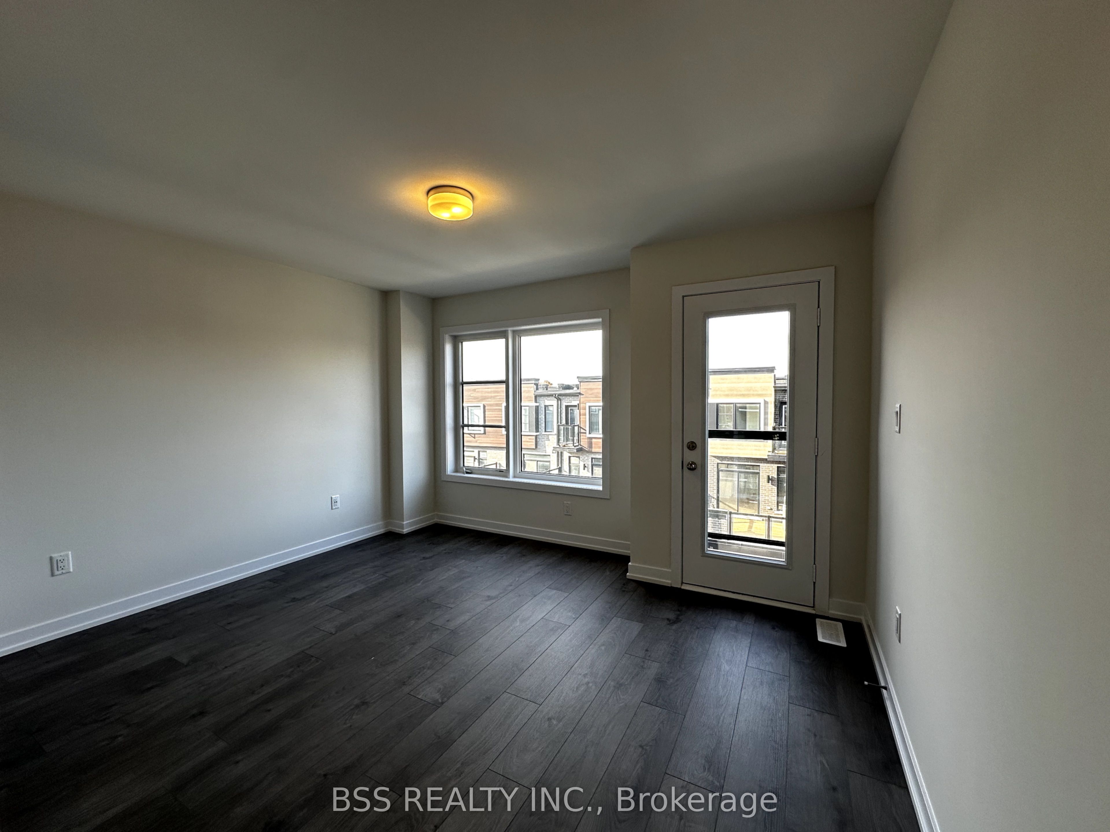 30 Akil Thomas Gardens