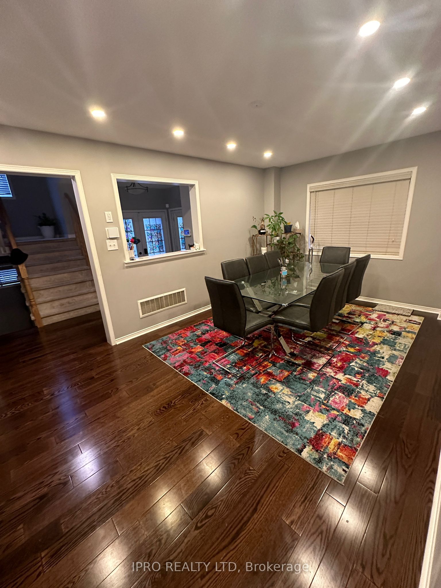 13 Raithby Crescent