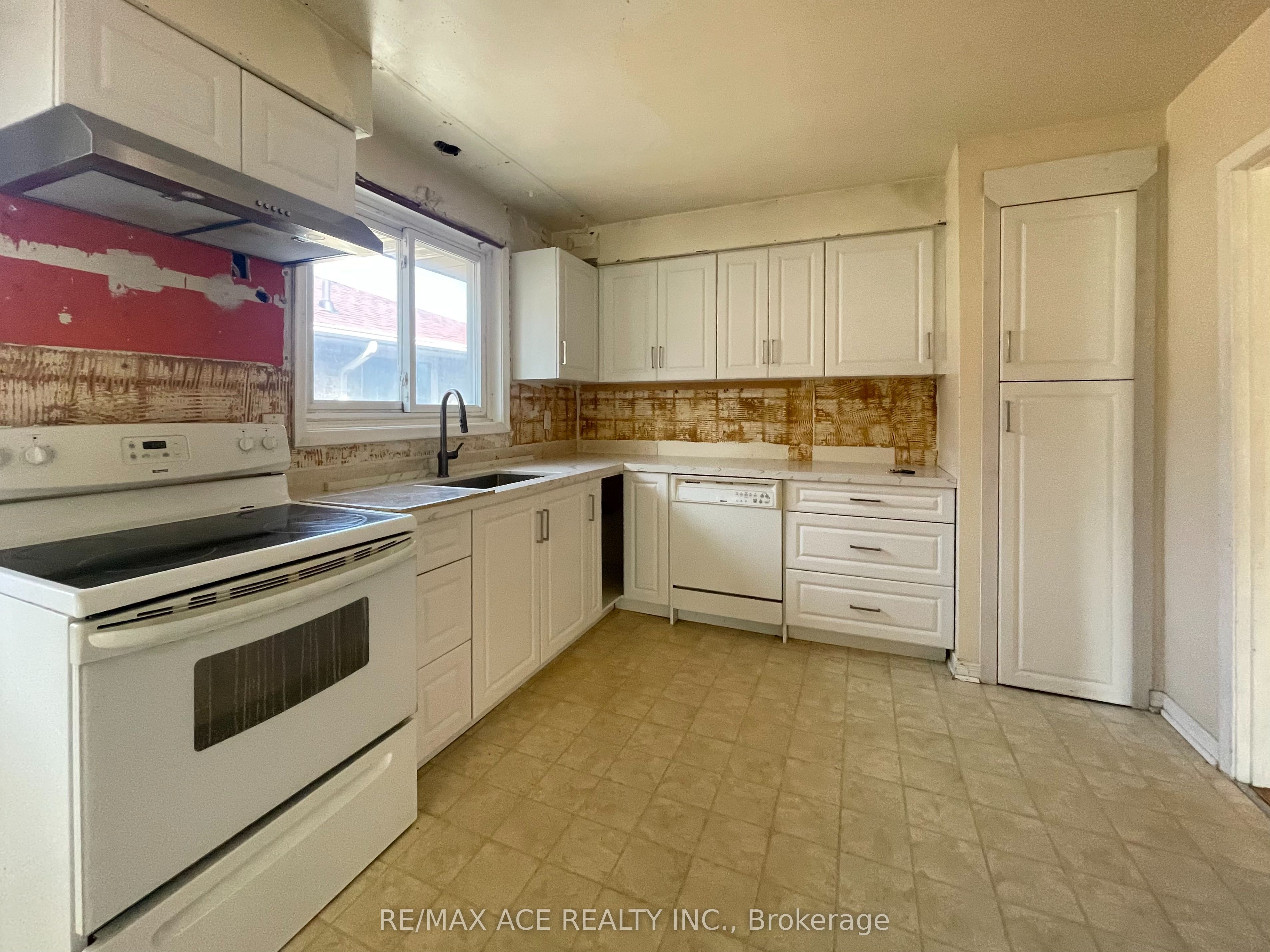 99 Amberjack Boulevard