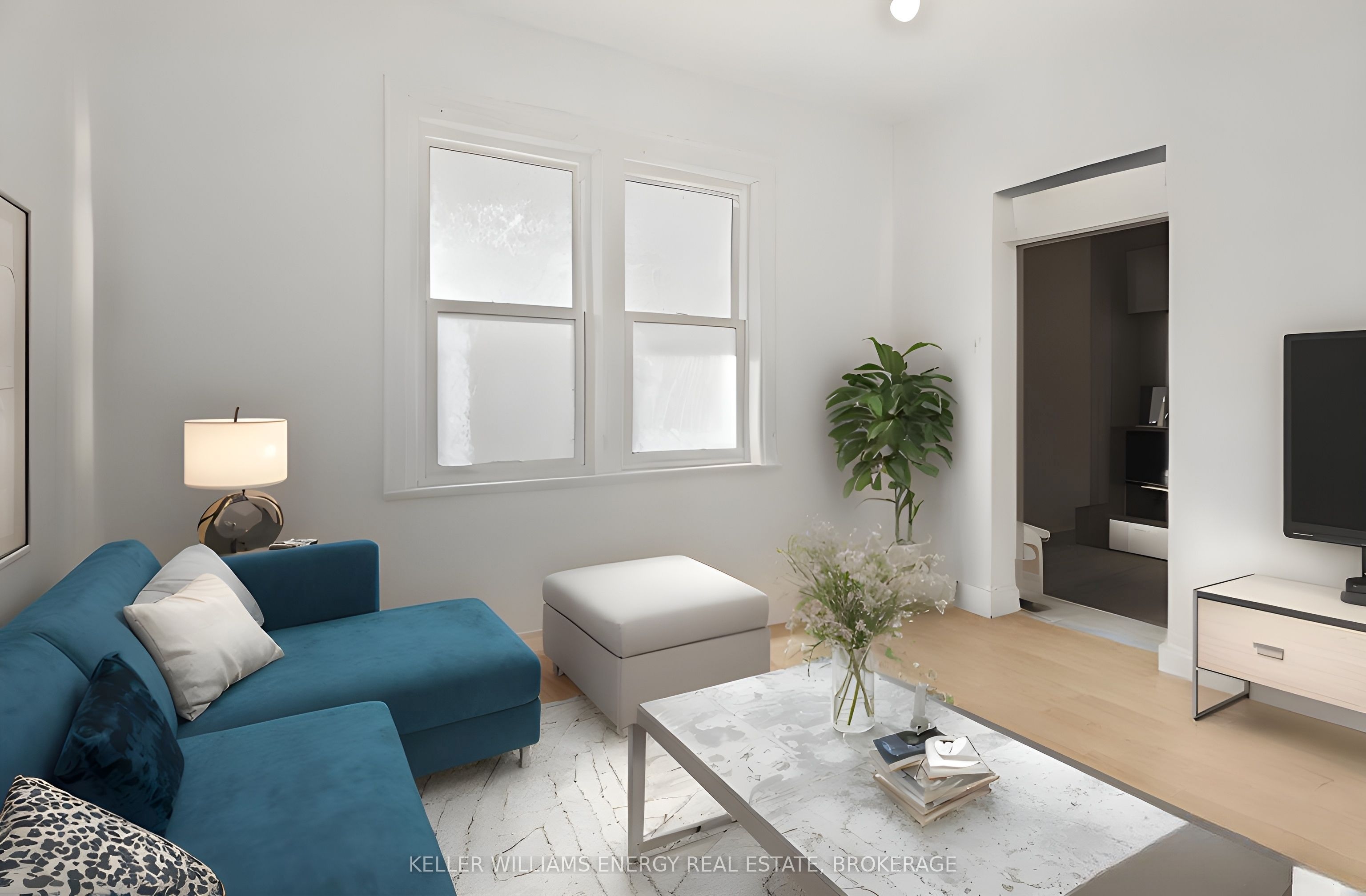 20 Colborne Street W, #2