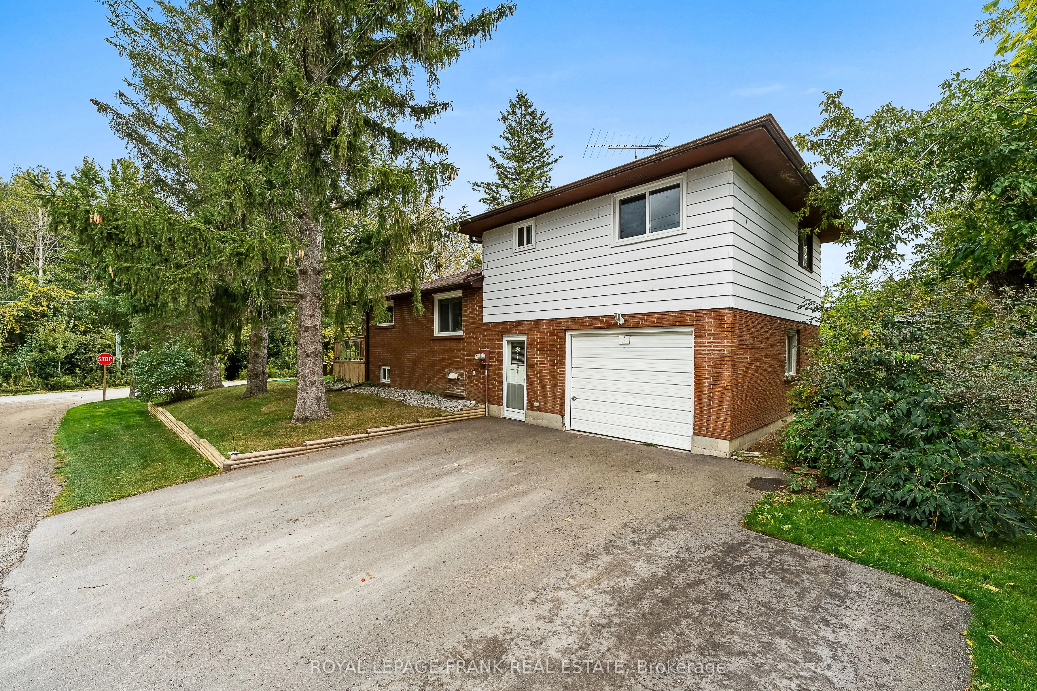 19210 Scugog Point Road