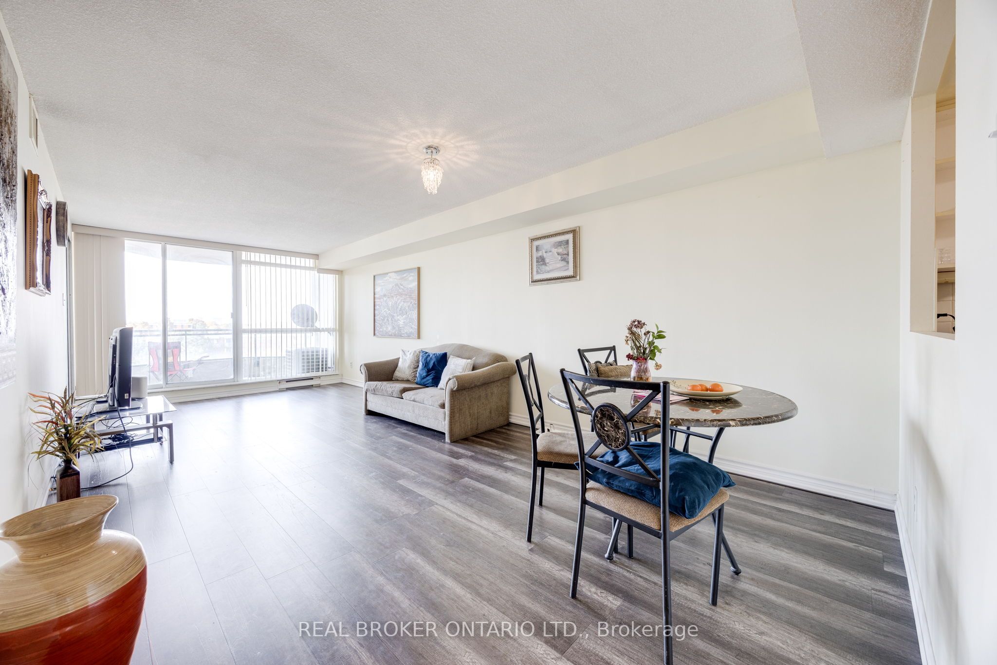 4727 Sheppard Avenue E, #608