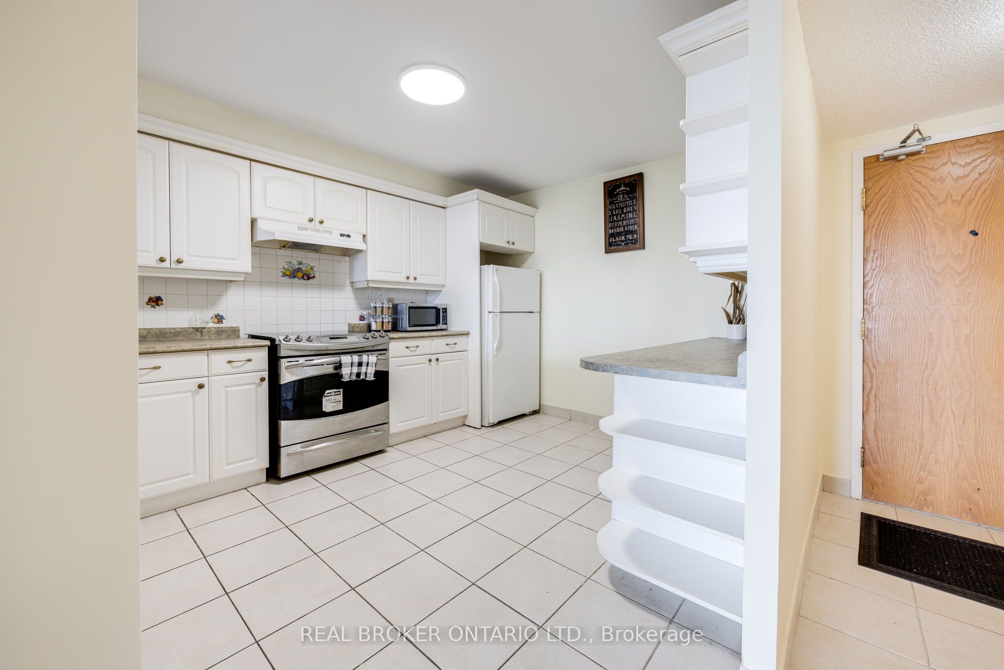 4727 Sheppard Avenue E, #608