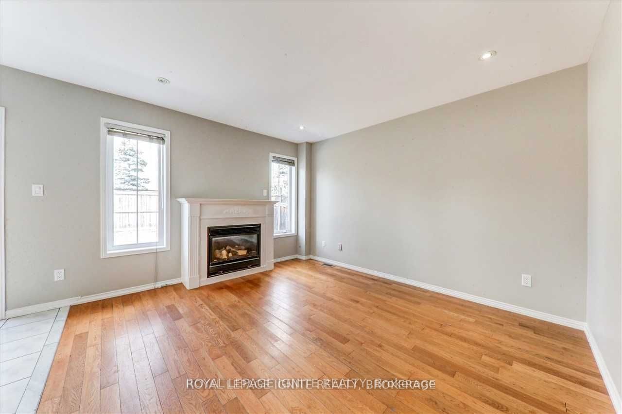 32 Tansley Crescent