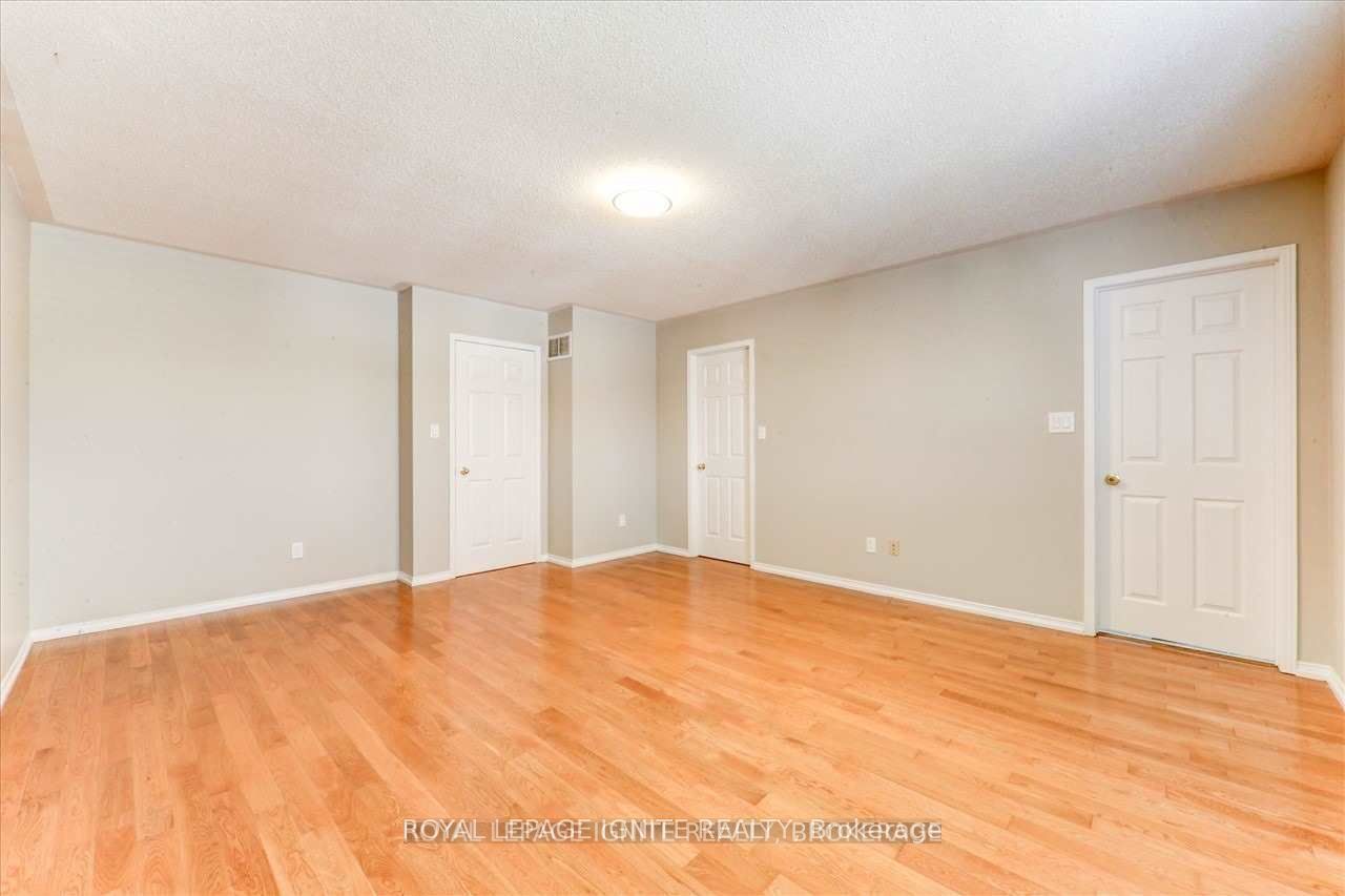 32 Tansley Crescent