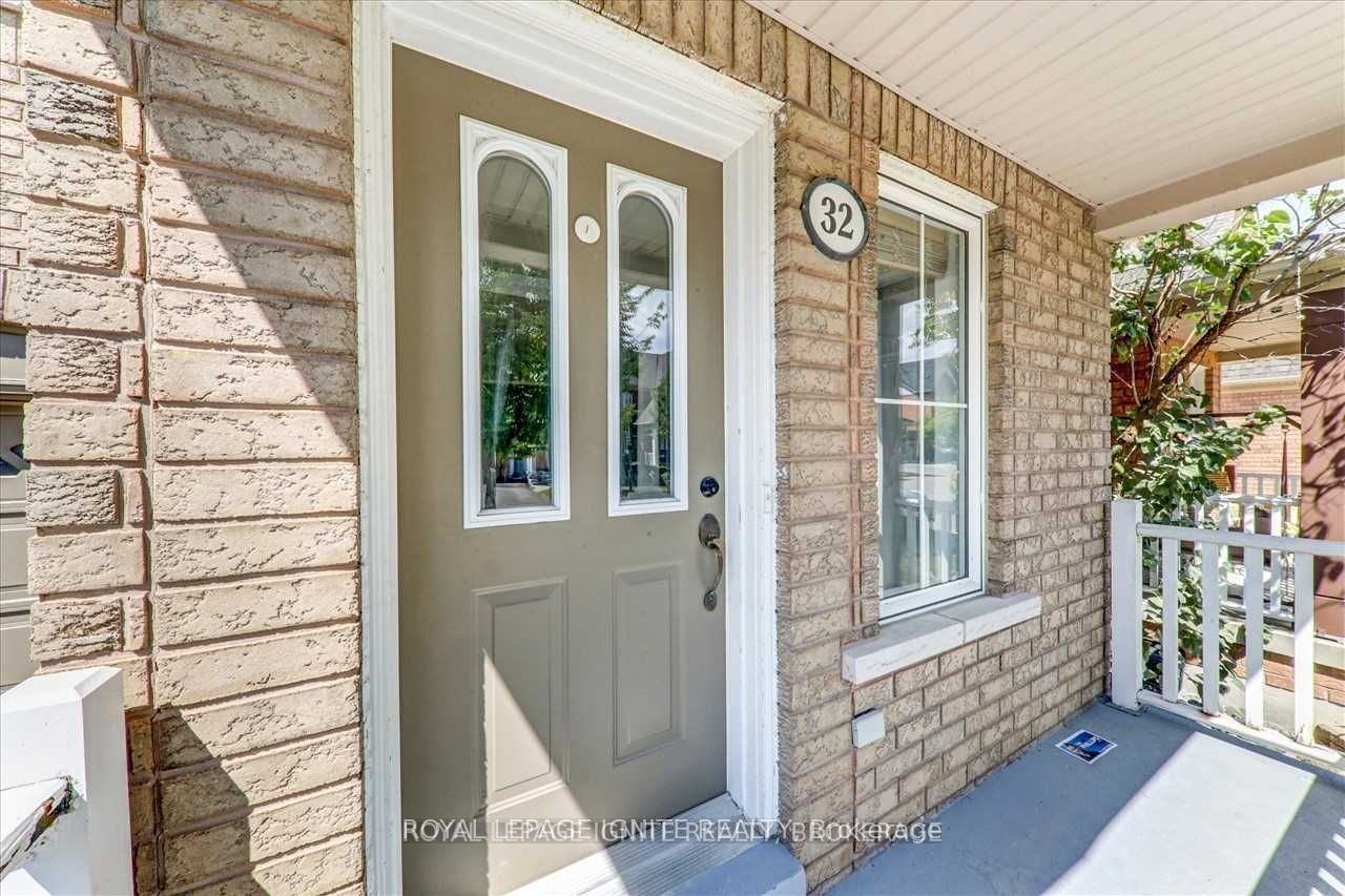 32 Tansley Crescent