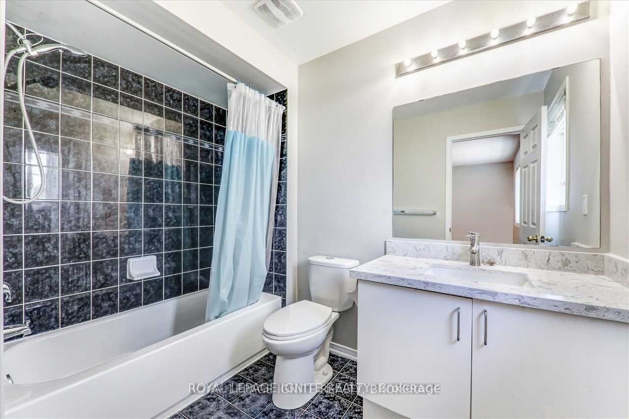 32 Tansley Crescent