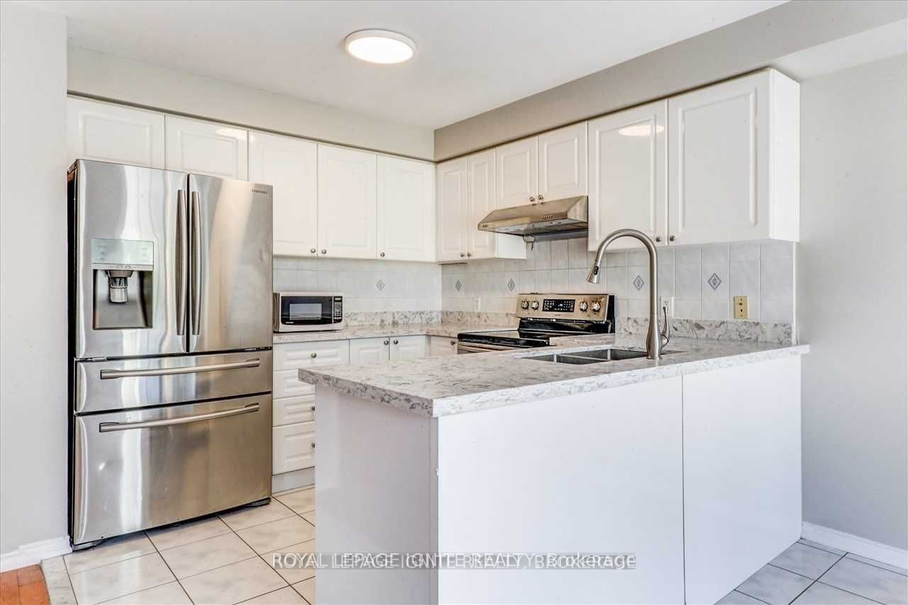 32 Tansley Crescent