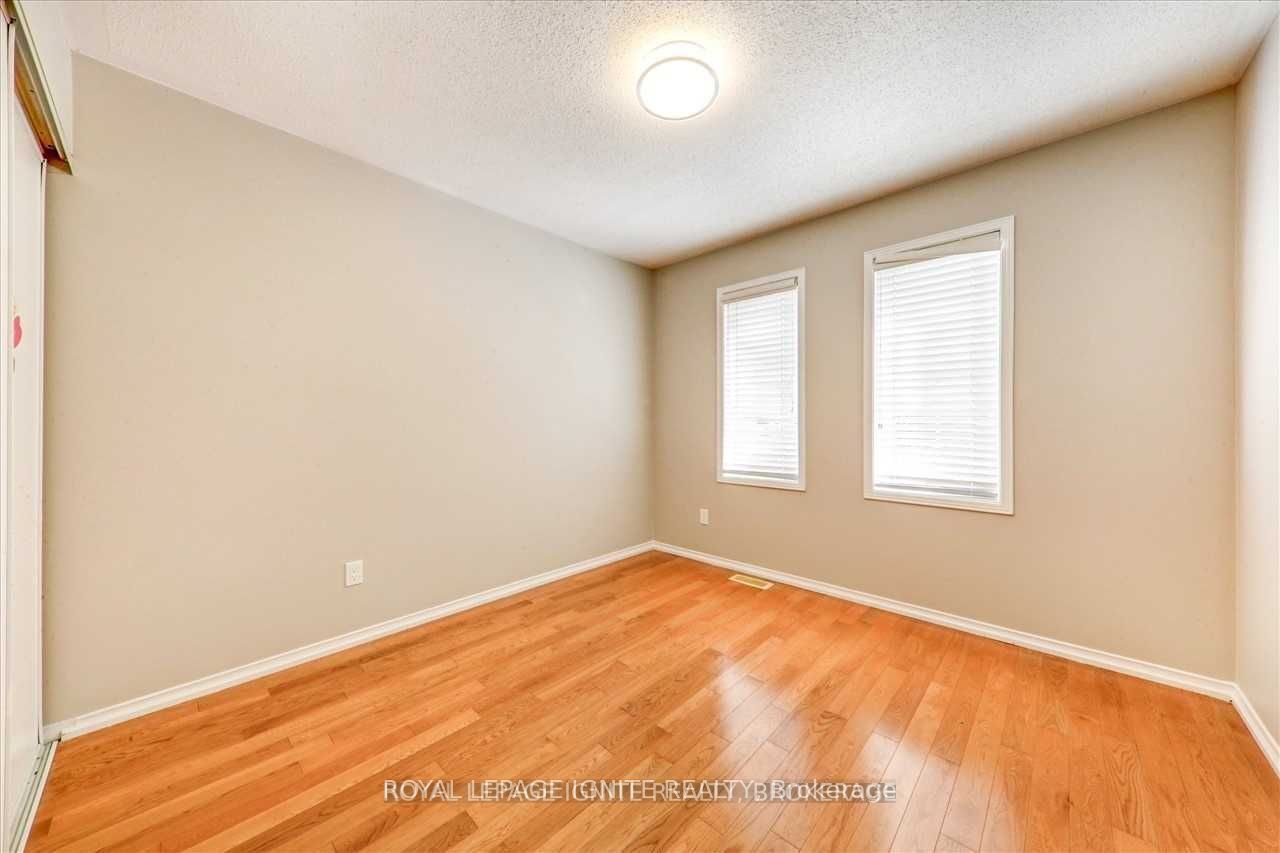 32 Tansley Crescent