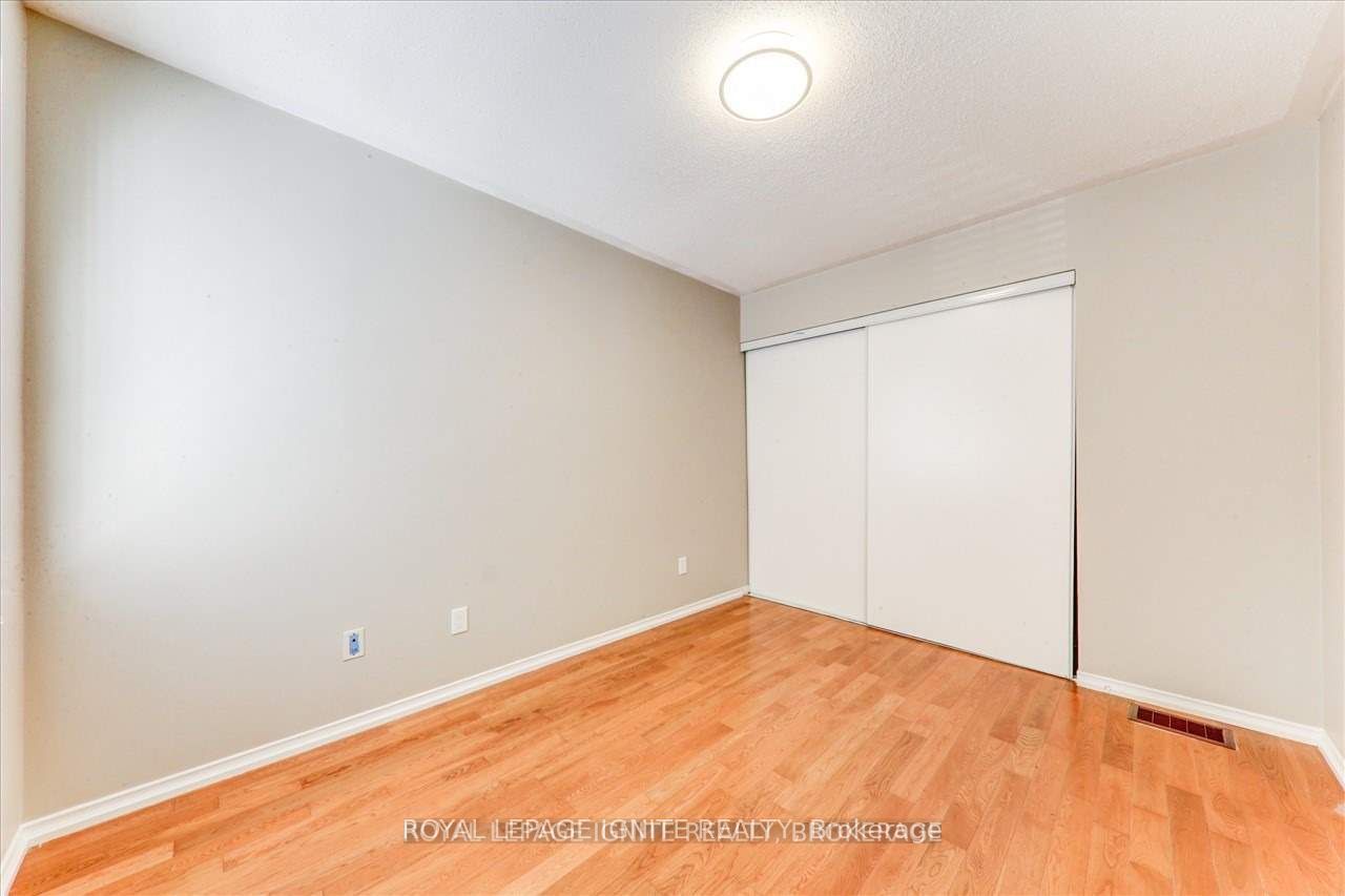 32 Tansley Crescent