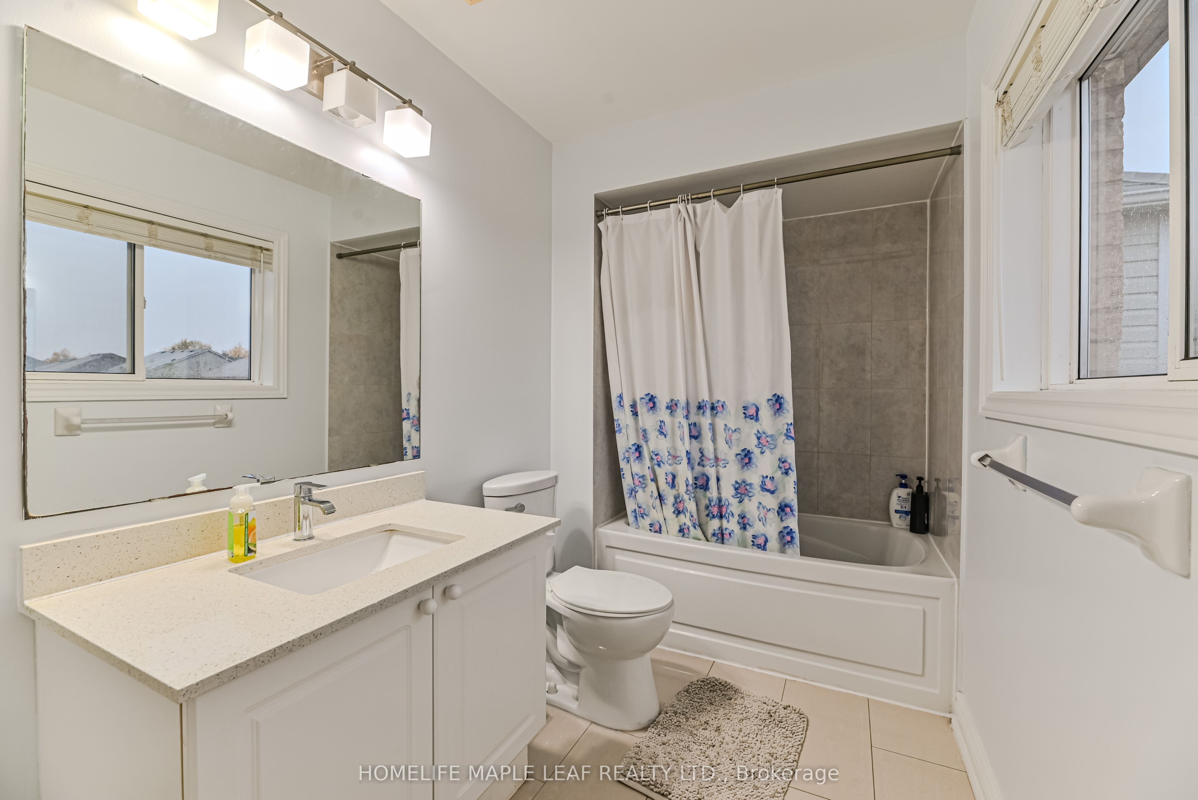 3 Hitchen Avenue